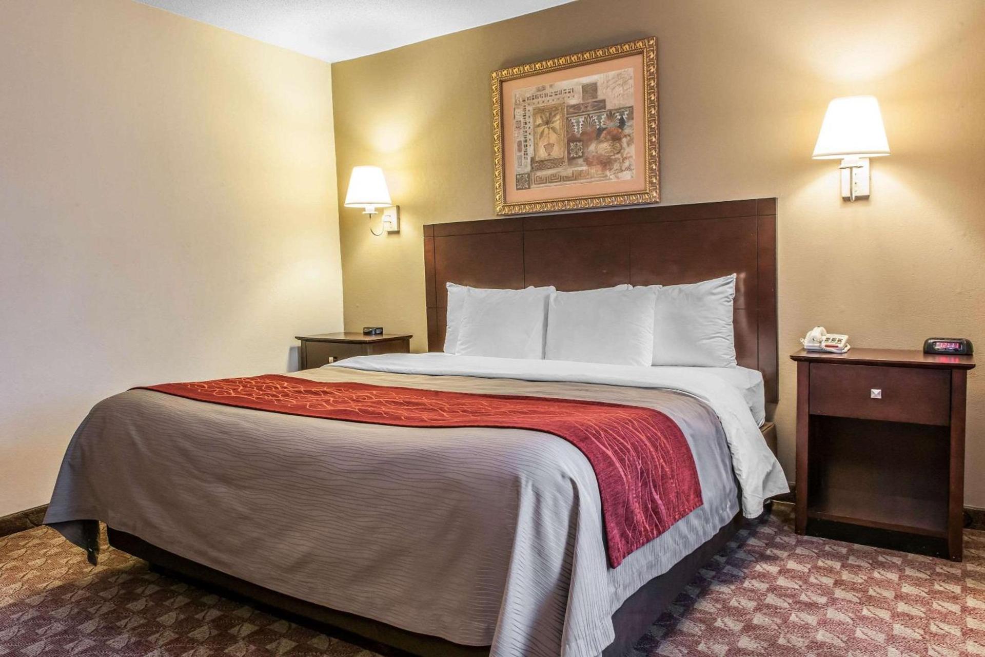 Quality Inn Defiance photo 2