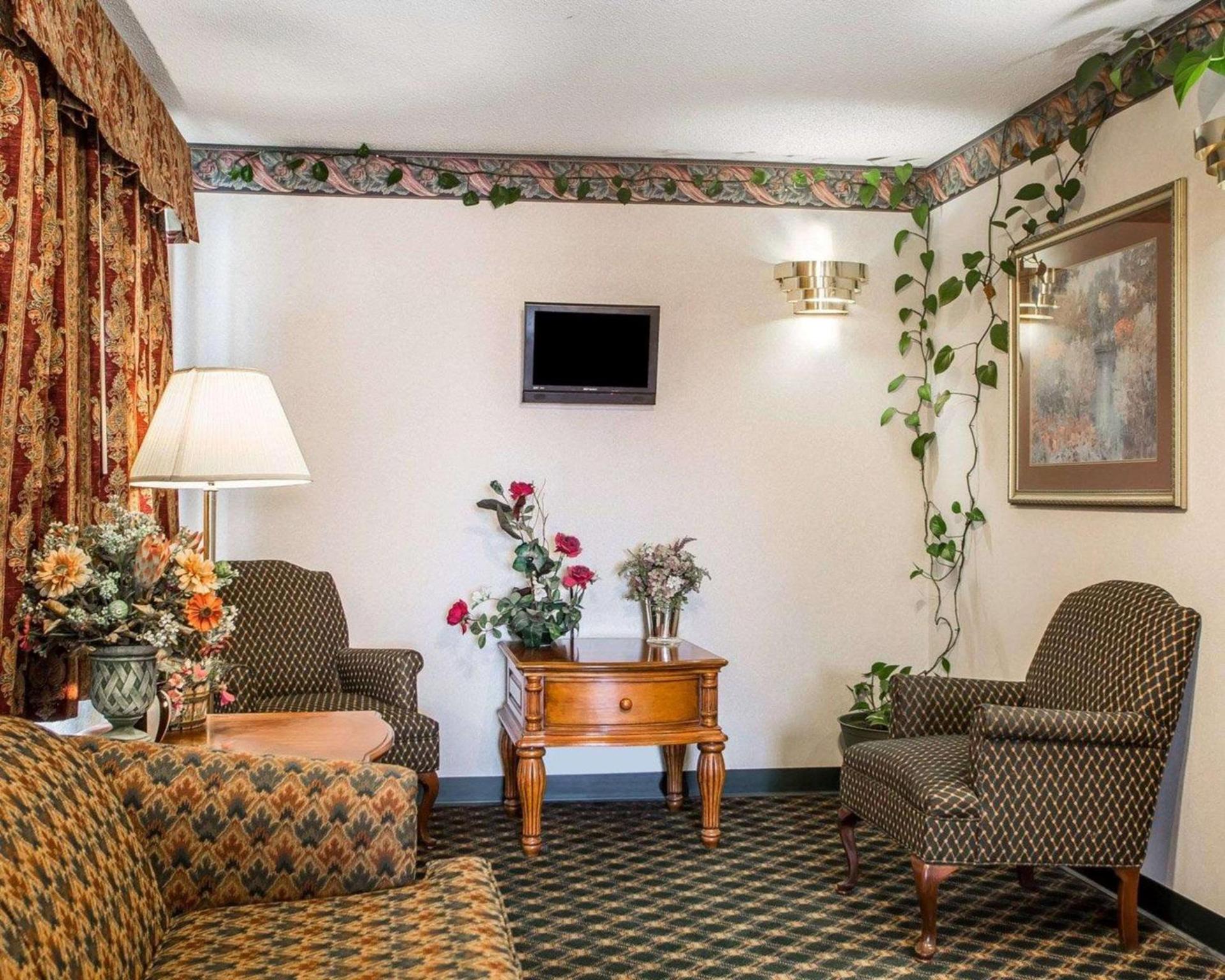 Howard Johnson by Wyndham Montpelier photo 14