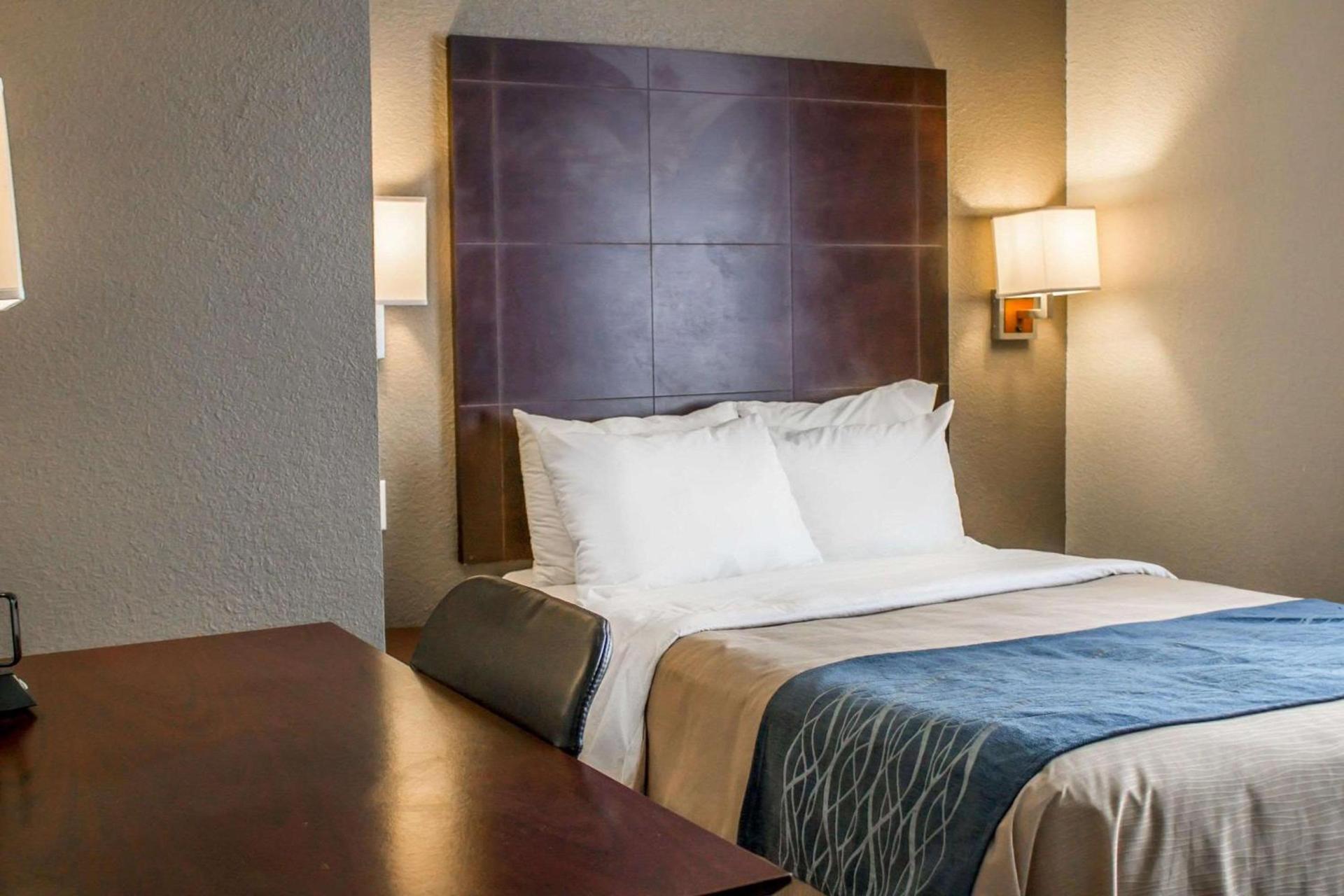 Comfort Inn Sandusky photo 24