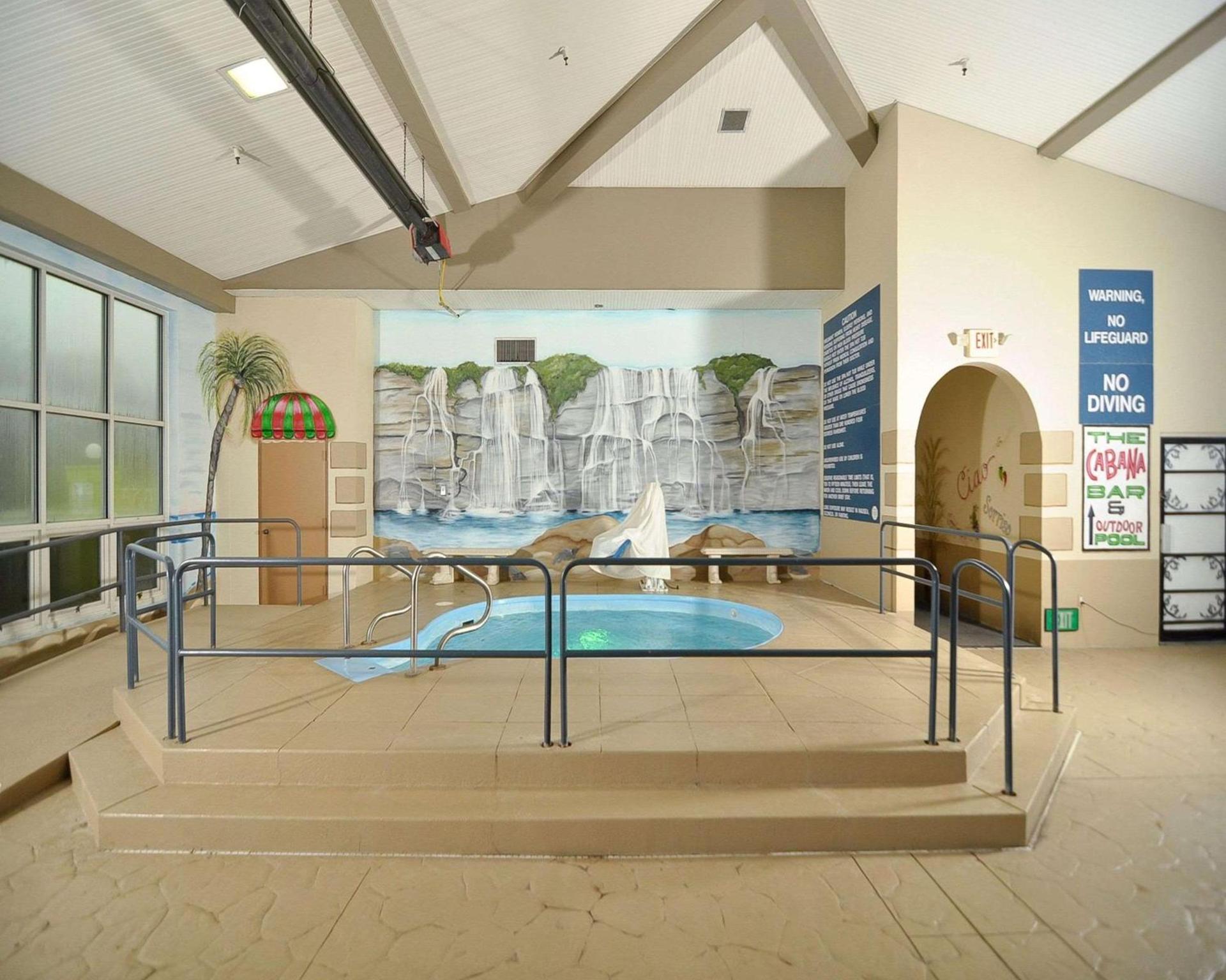 Comfort Inn Sandusky photo 2