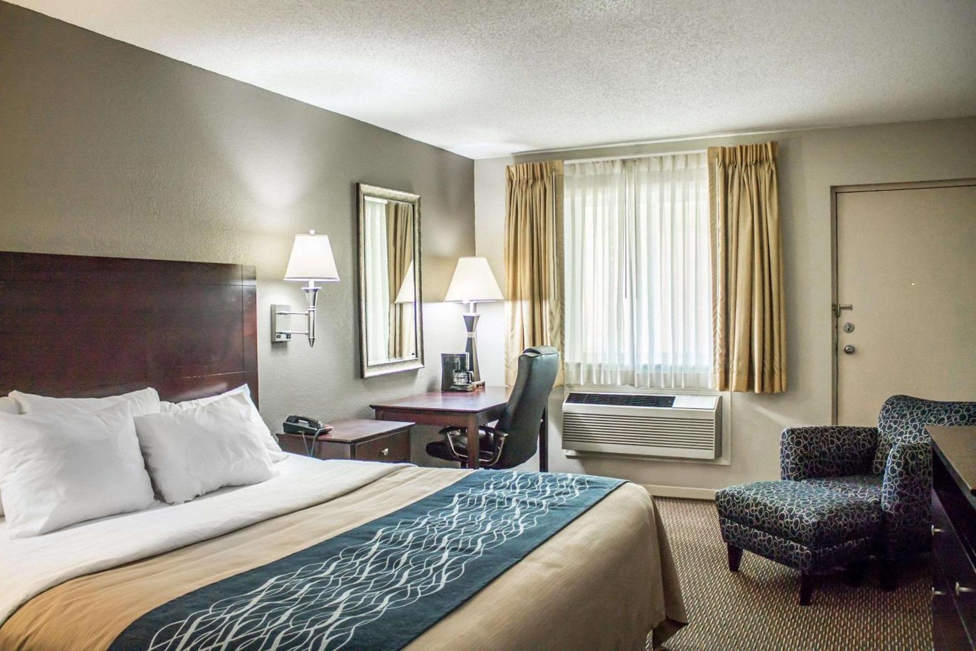 Comfort Inn Sandusky photo 29
