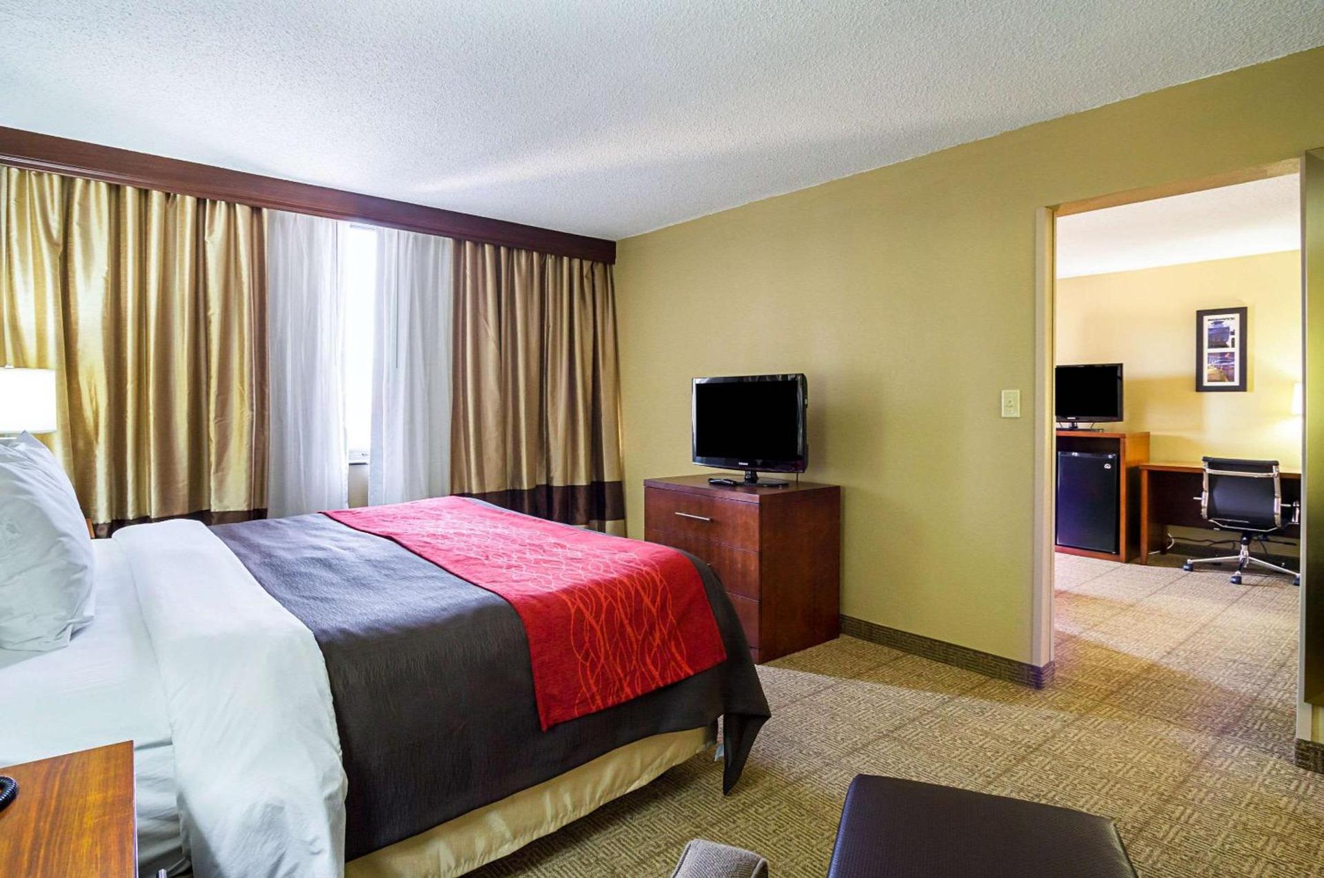 Comfort Inn Cleveland Downtown photo 16