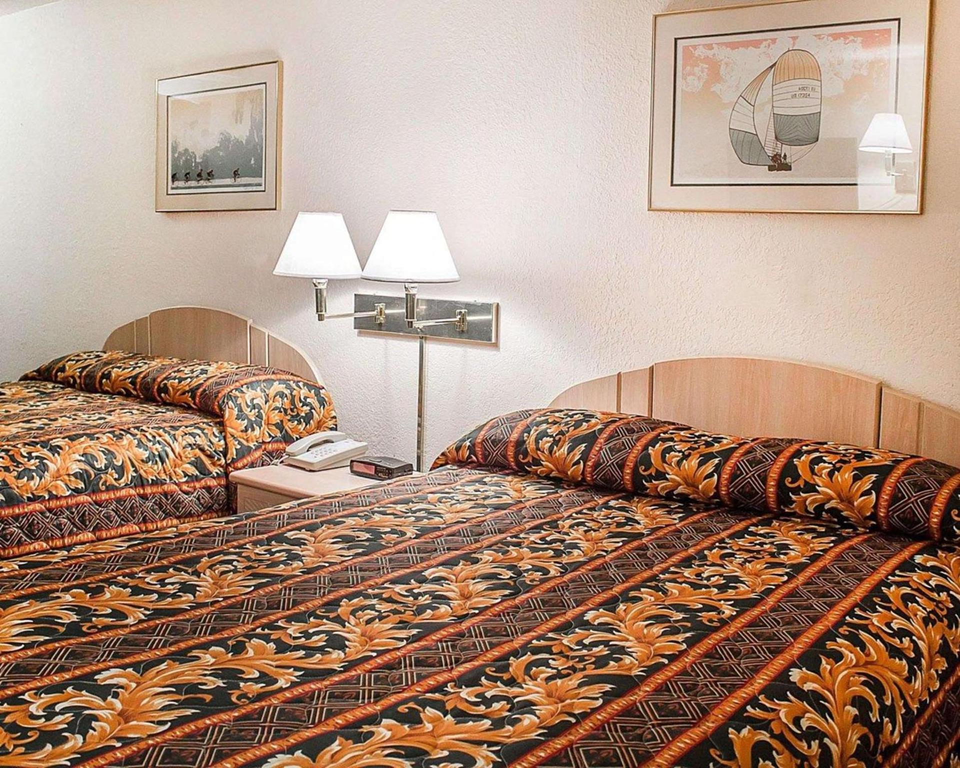 Rodeway Inn Findlay University Area photo 17
