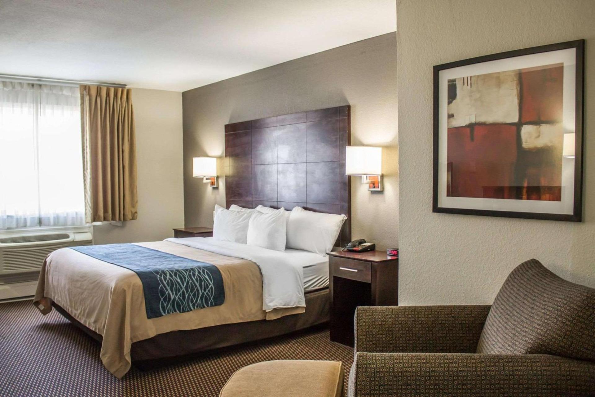 Comfort Inn Sandusky photo 36