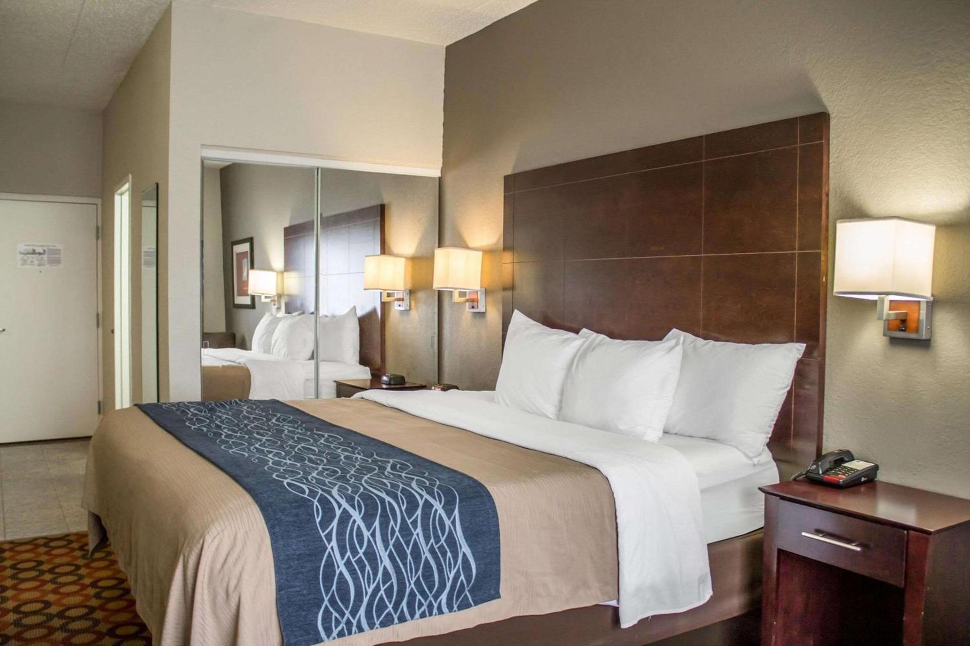 Comfort Inn Sandusky photo 30