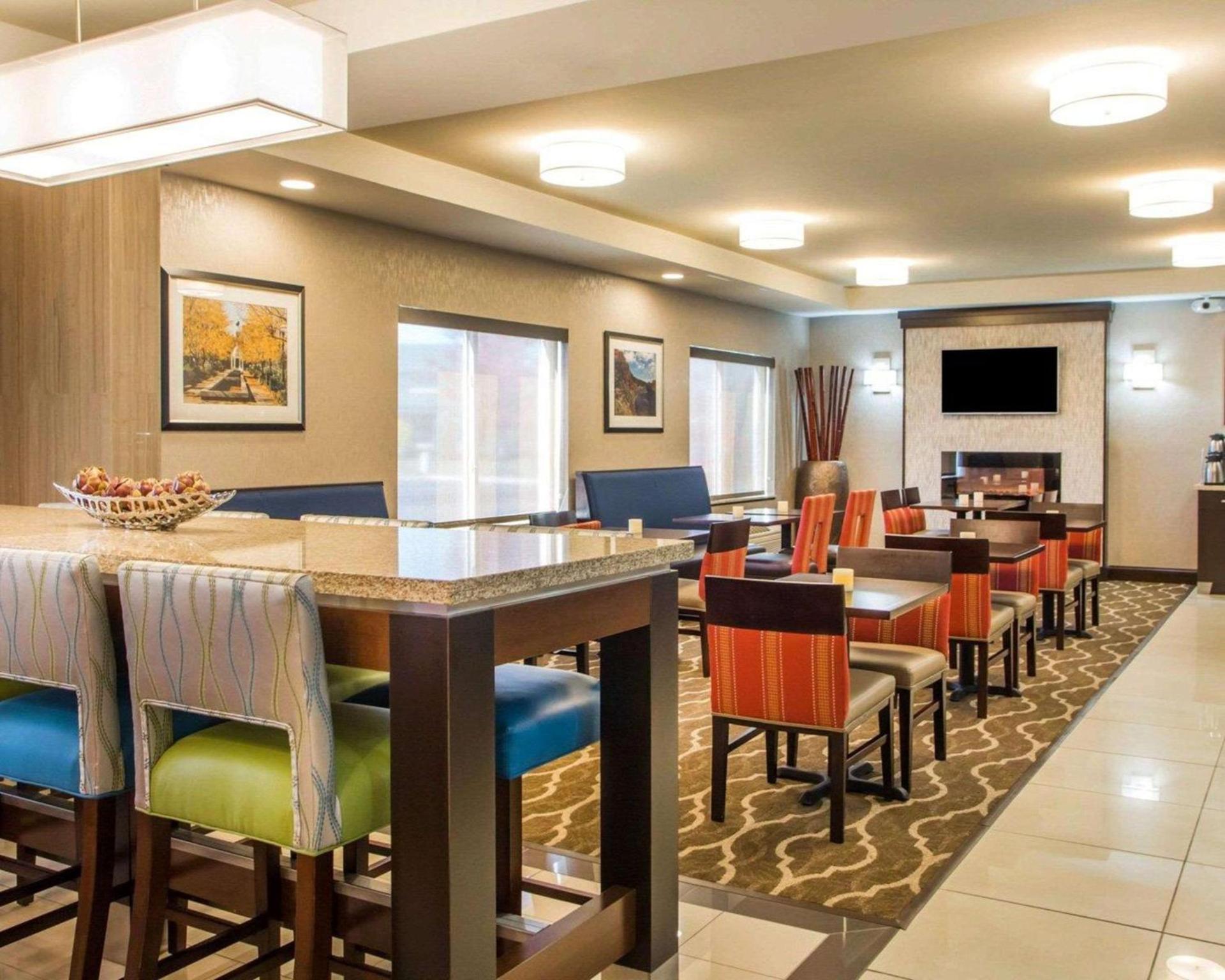 Comfort Suites Columbus West - Hilliard photo 34