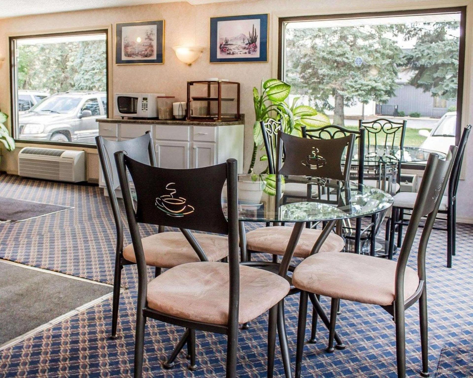 Rodeway Inn Findlay University Area photo 5