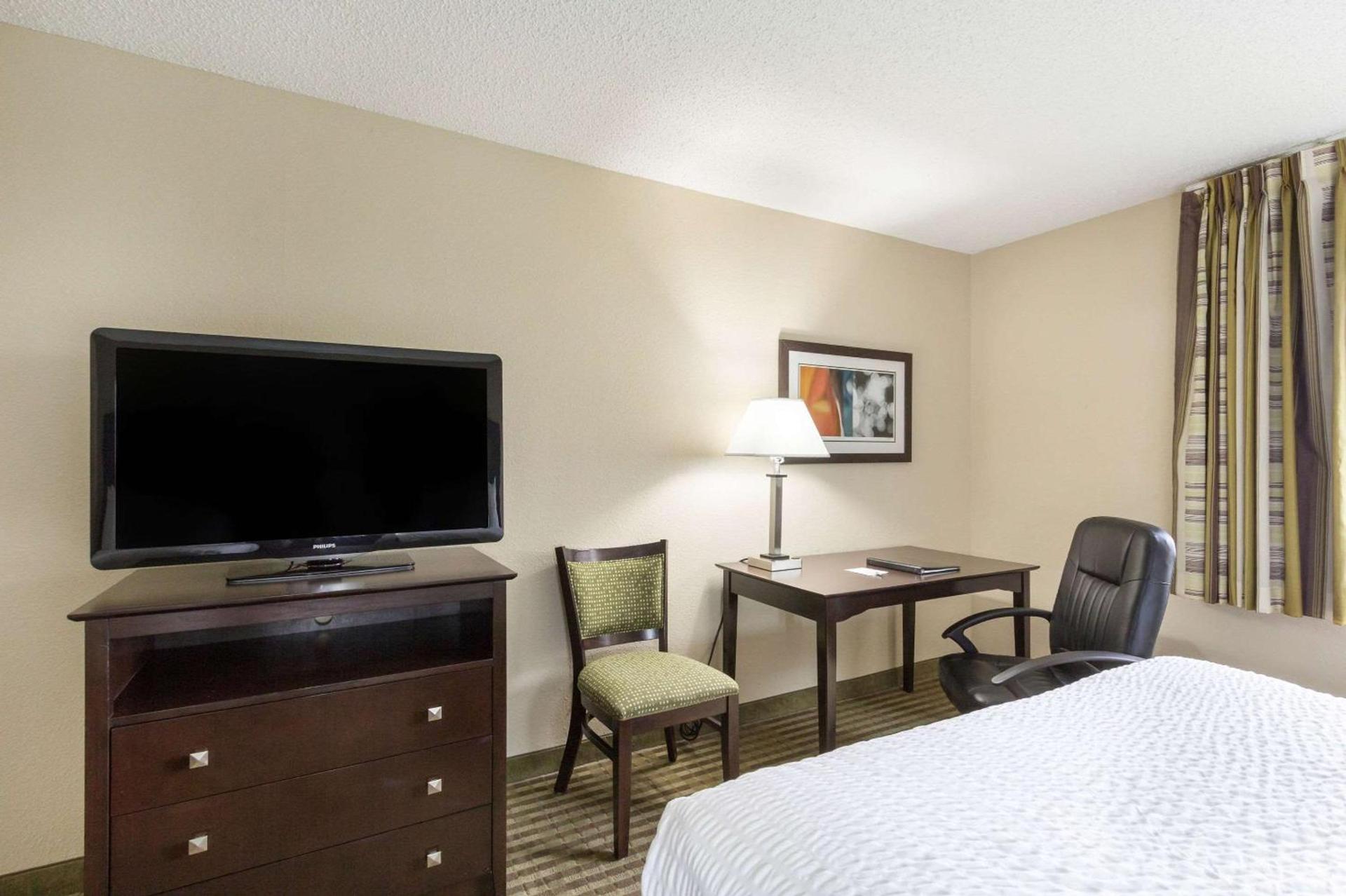 Spark By Hilton Cleveland Beachwood photo 9