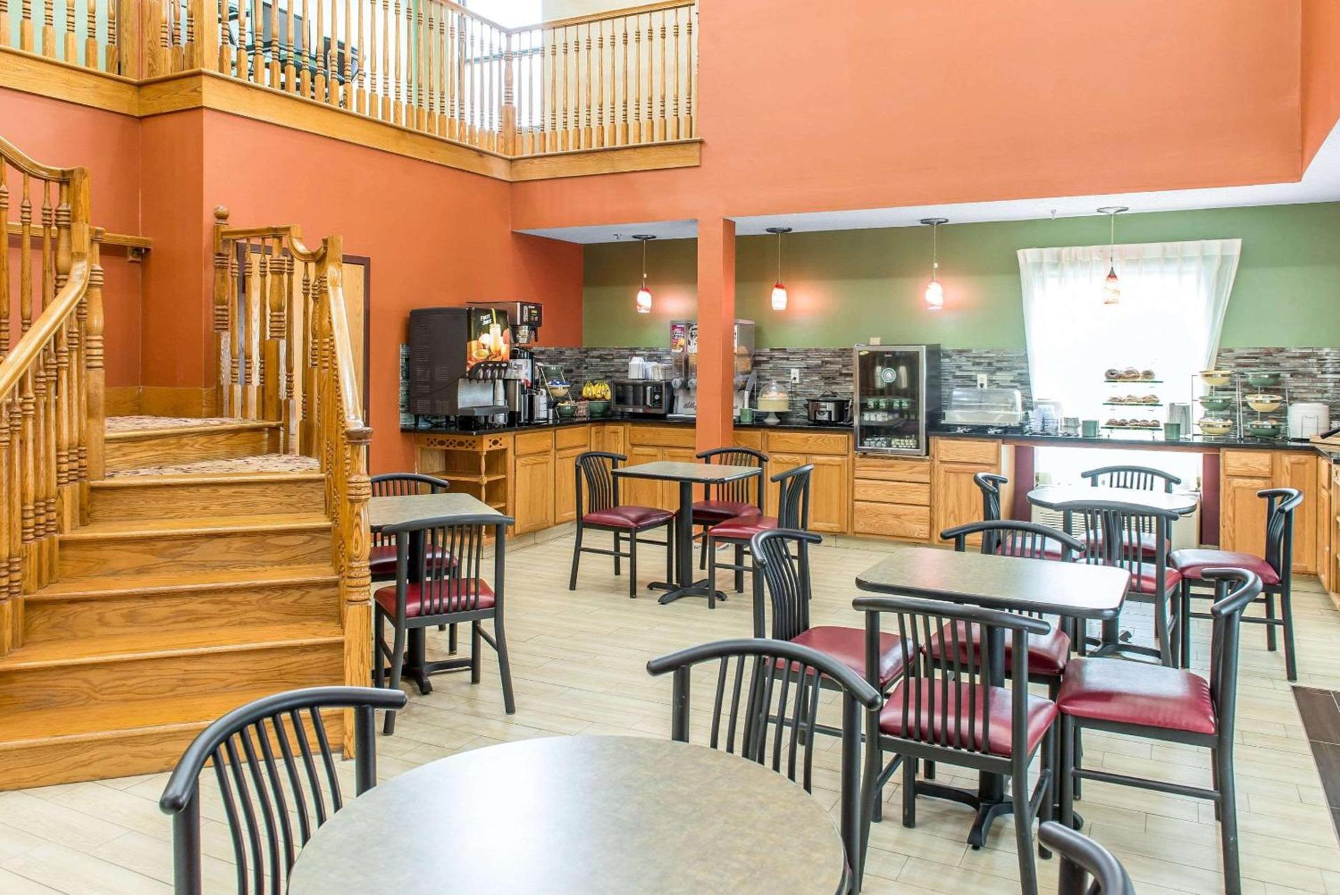 Quality Inn & Suites Columbus West - Hilliard photo 25