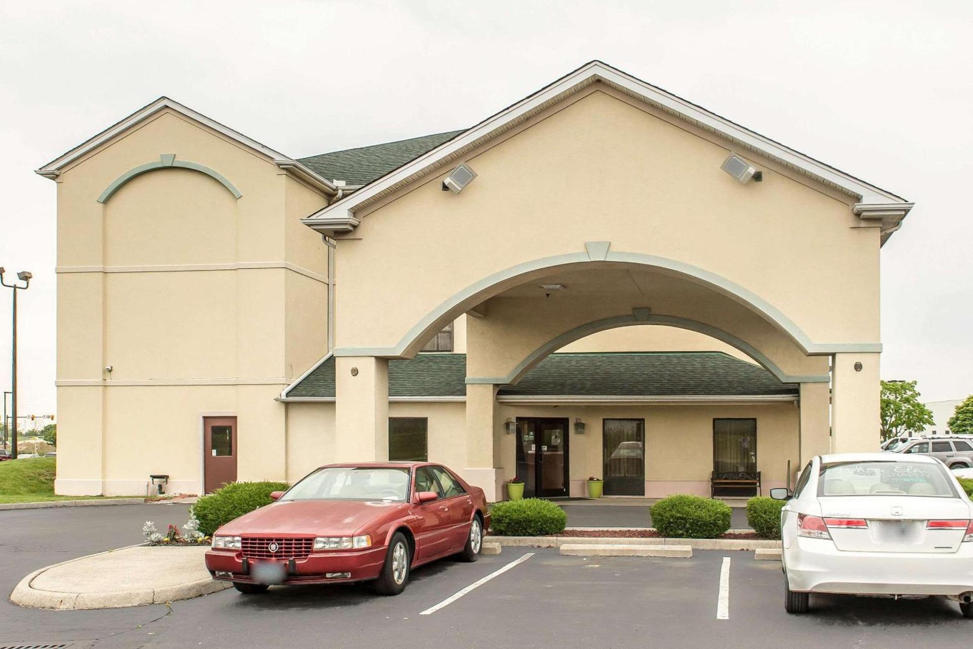 Quality Inn & Suites Columbus West - Hilliard photo 1