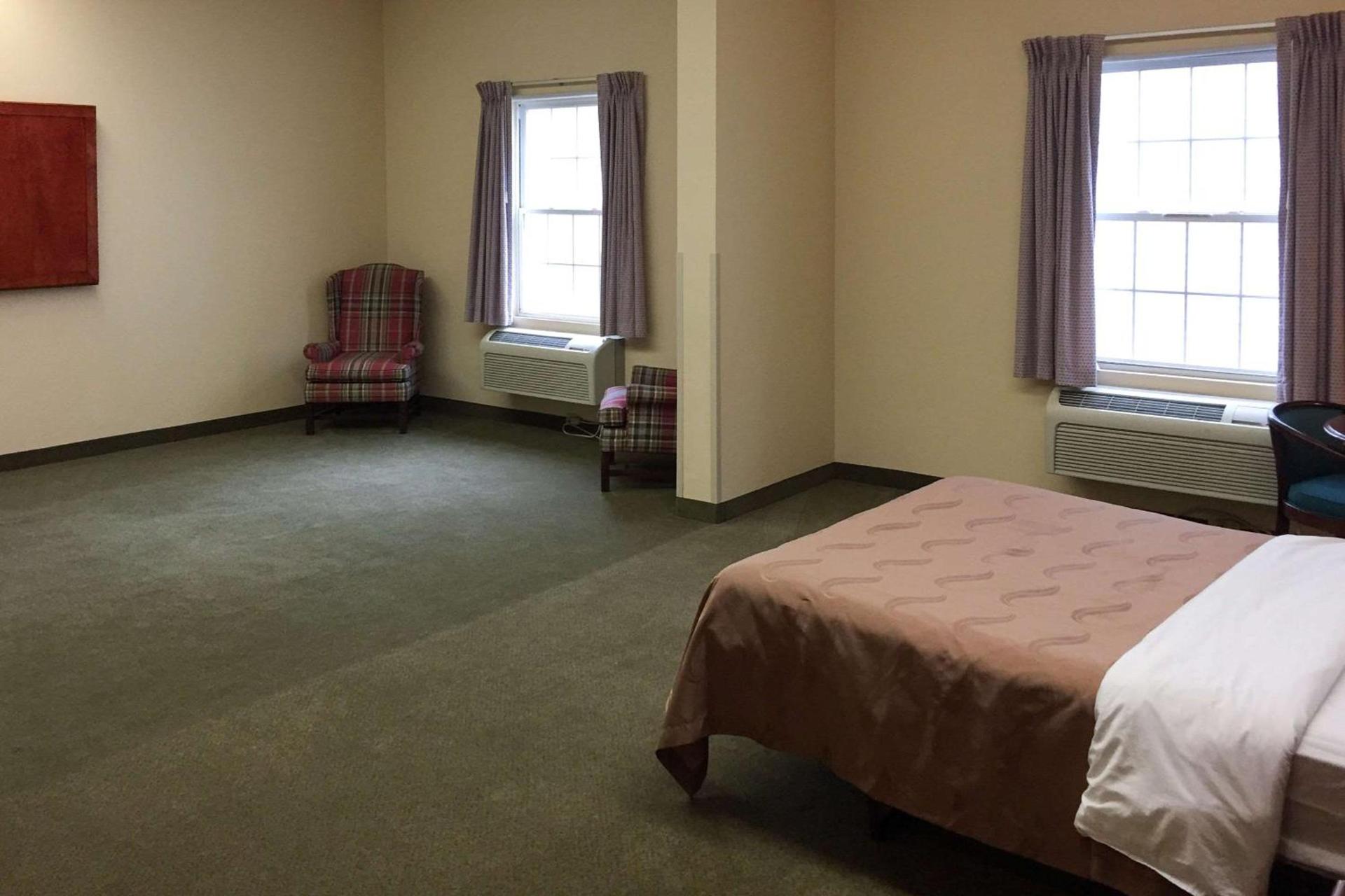 Quality Inn & Suites Bellville - Mansfield photo 14