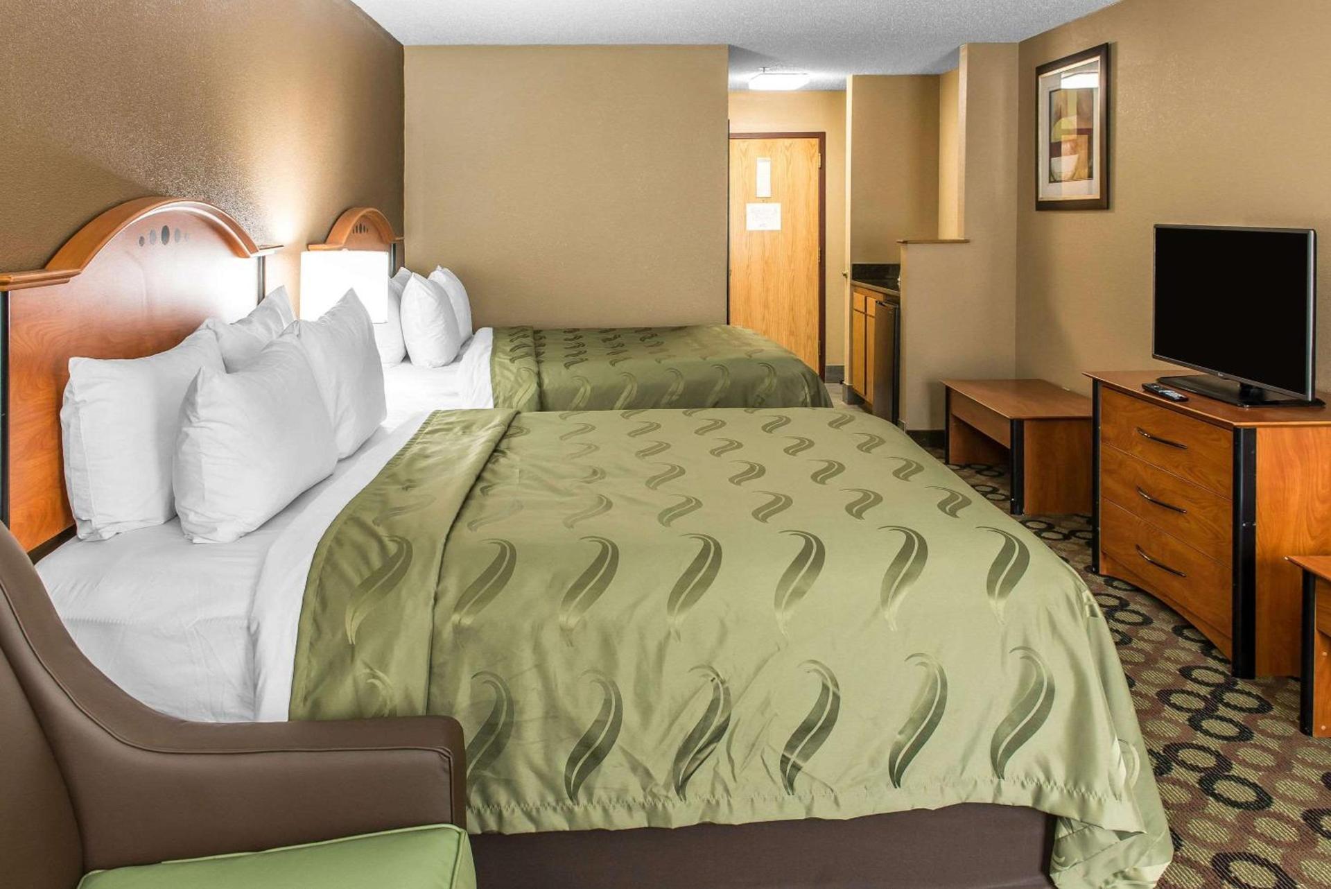 Quality Inn & Suites Columbus West - Hilliard photo 14