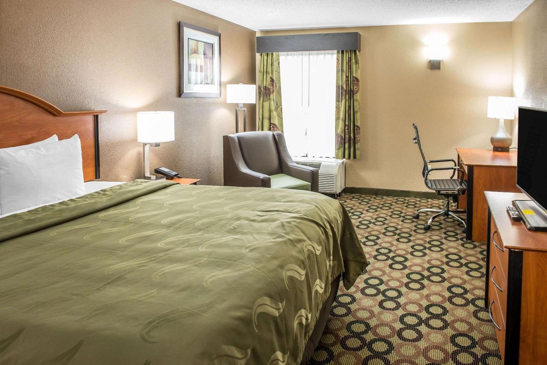 Quality Inn & Suites Columbus West - Hilliard photo 15