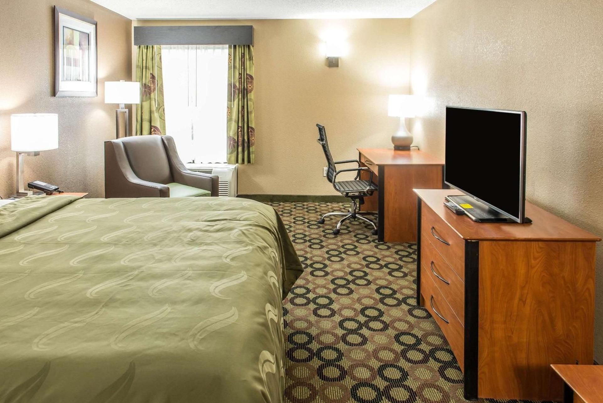 Quality Inn & Suites Columbus West - Hilliard photo 20