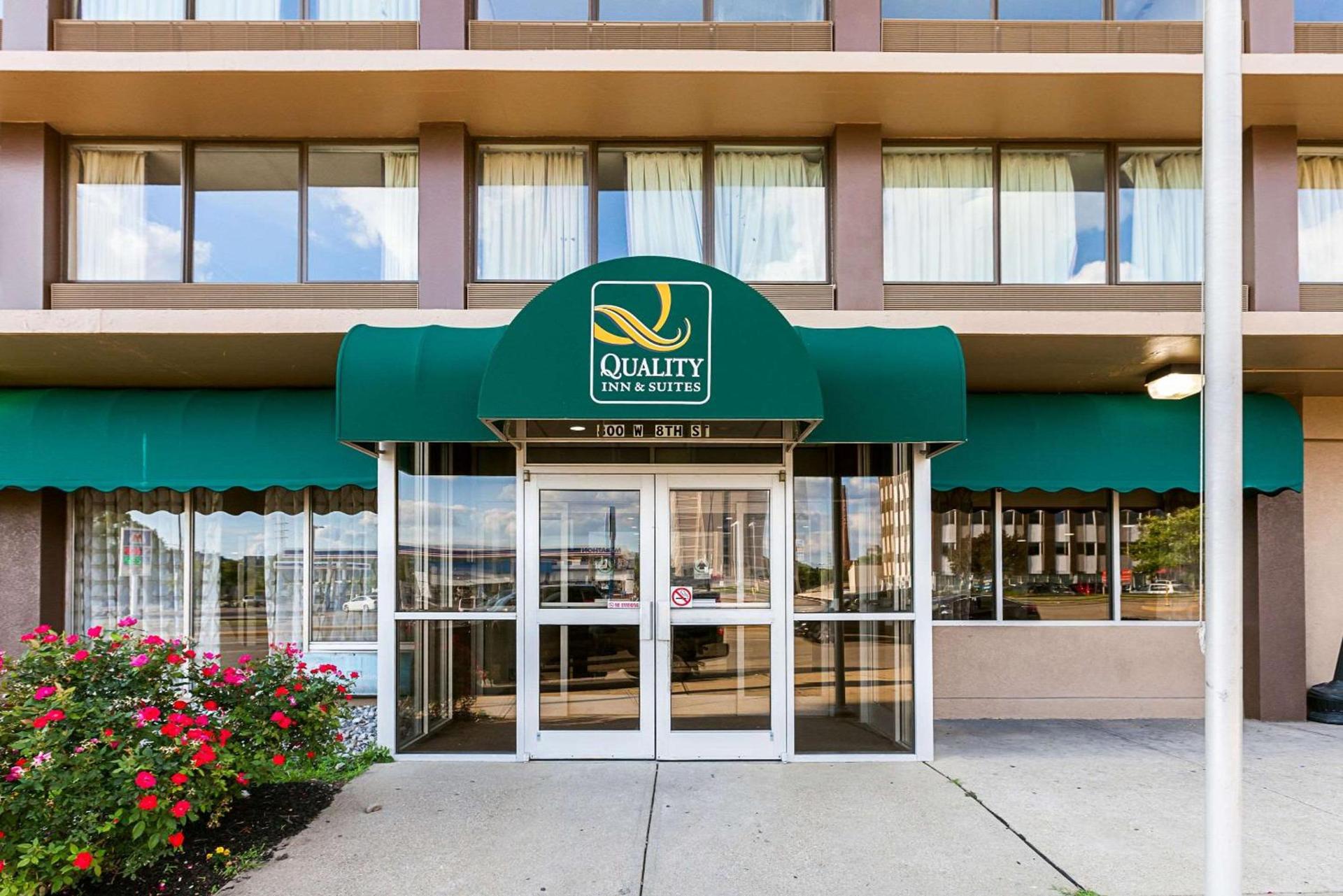 Quality Inn & Suites Cincinnati Downtown Area photo 5