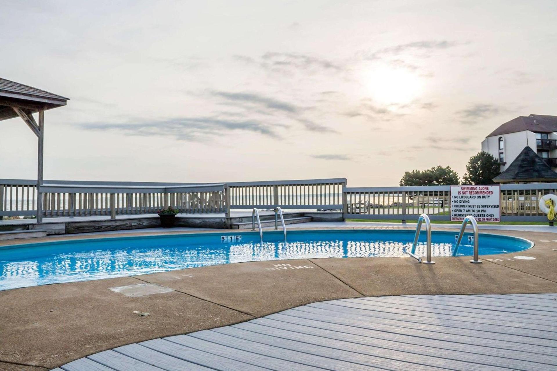 Quality Inn Port Clinton Waterfront photo 24