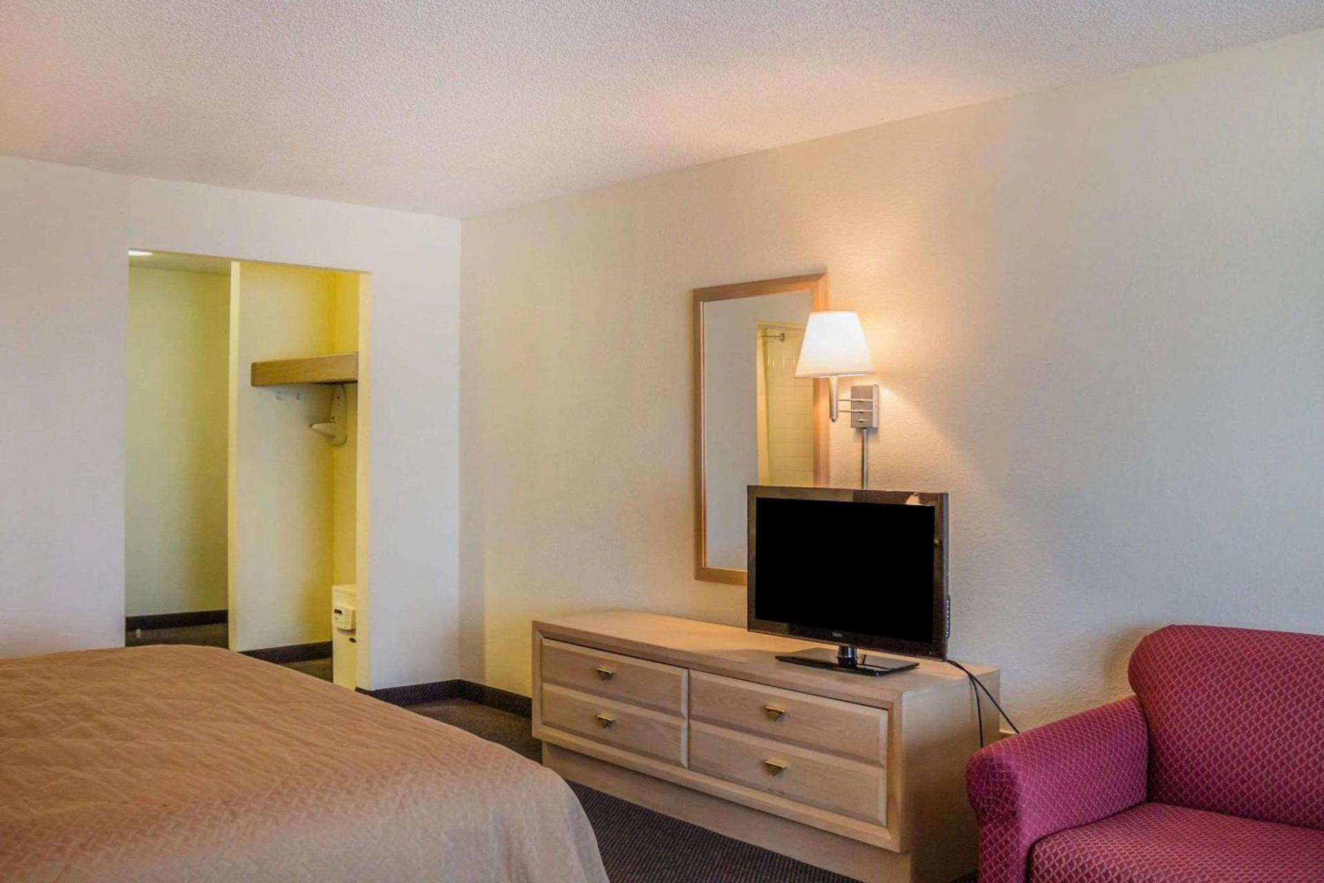 Quality Inn Port Clinton Waterfront photo 22