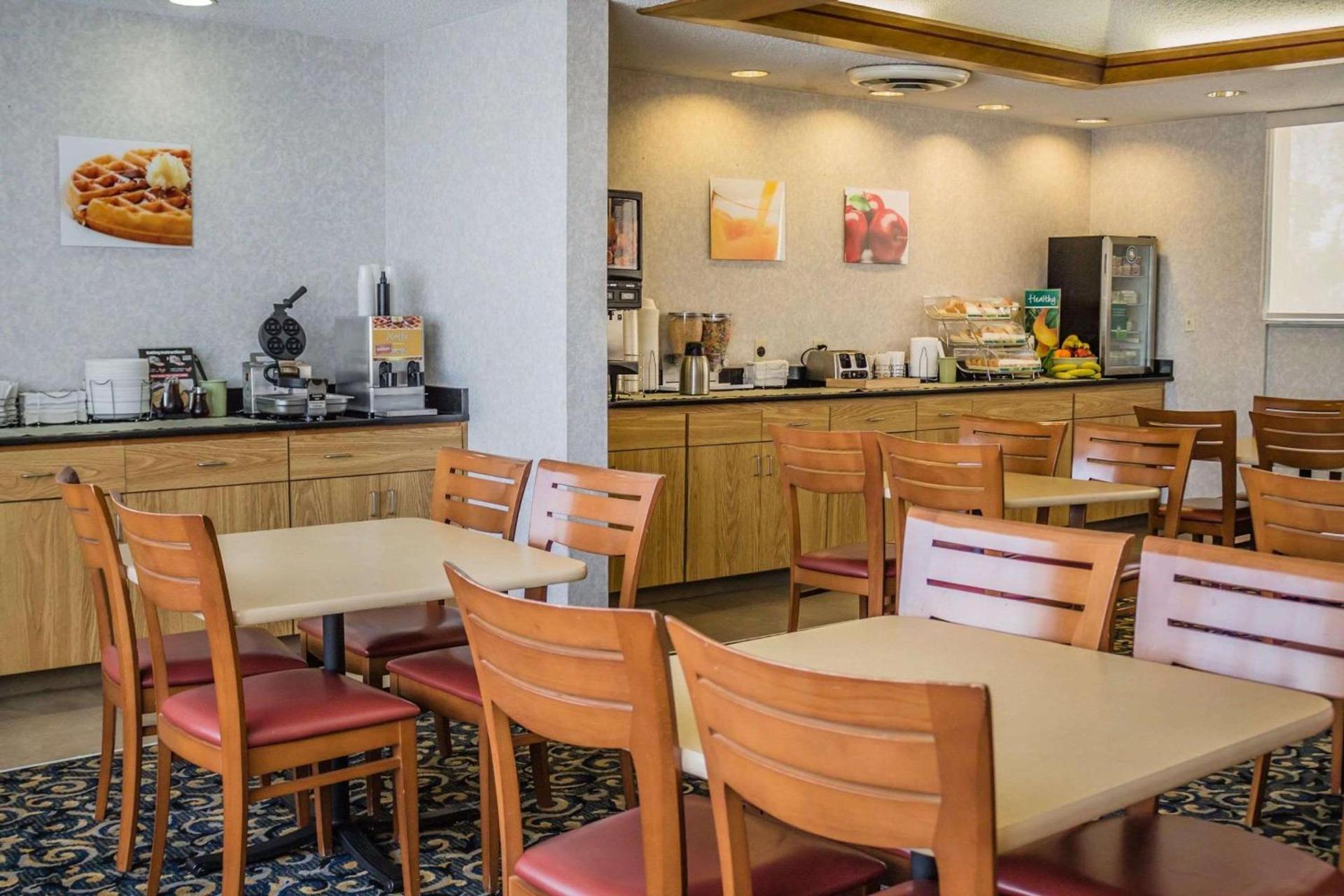 Quality Inn Port Clinton Waterfront photo 13