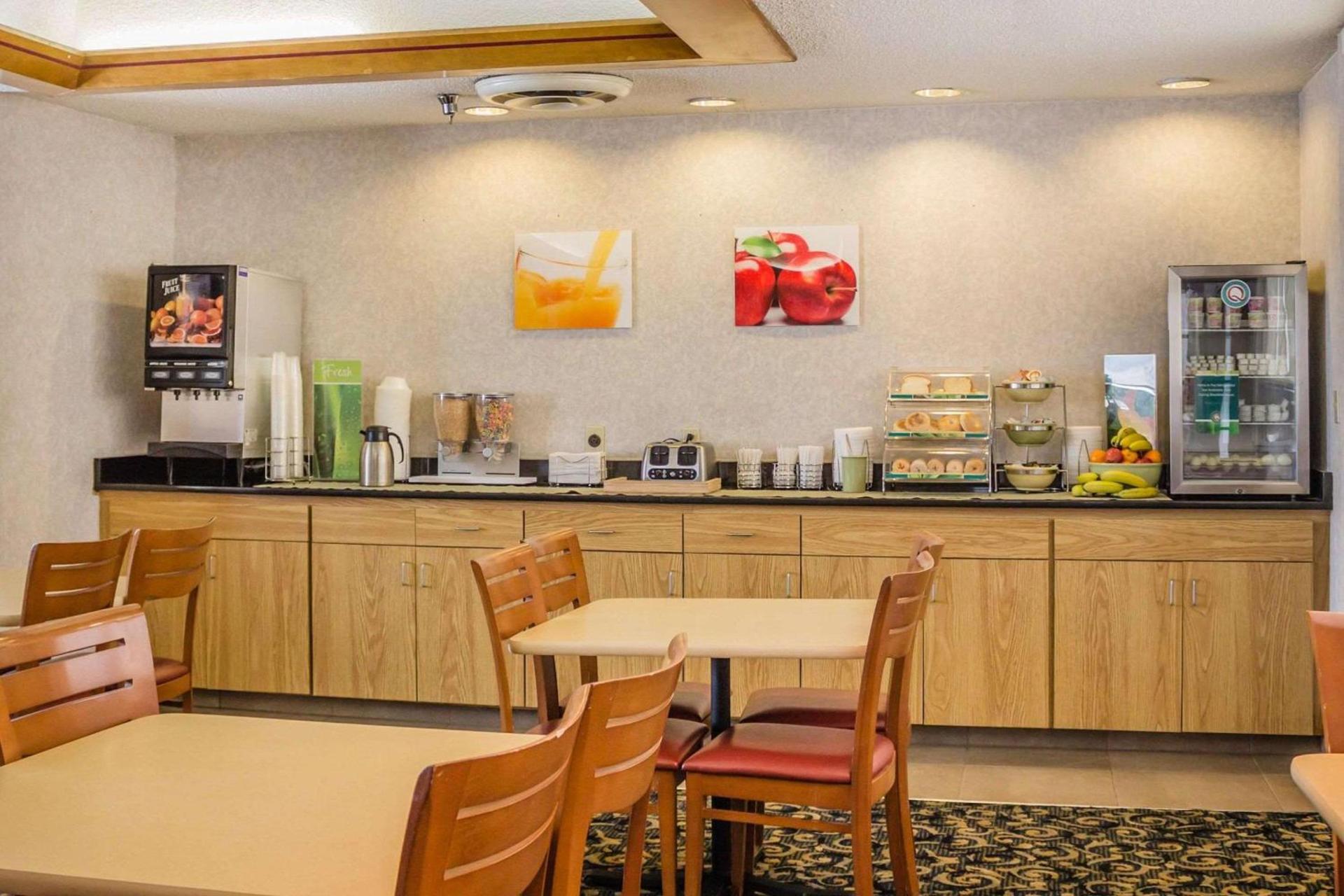 Quality Inn Port Clinton Waterfront photo 10