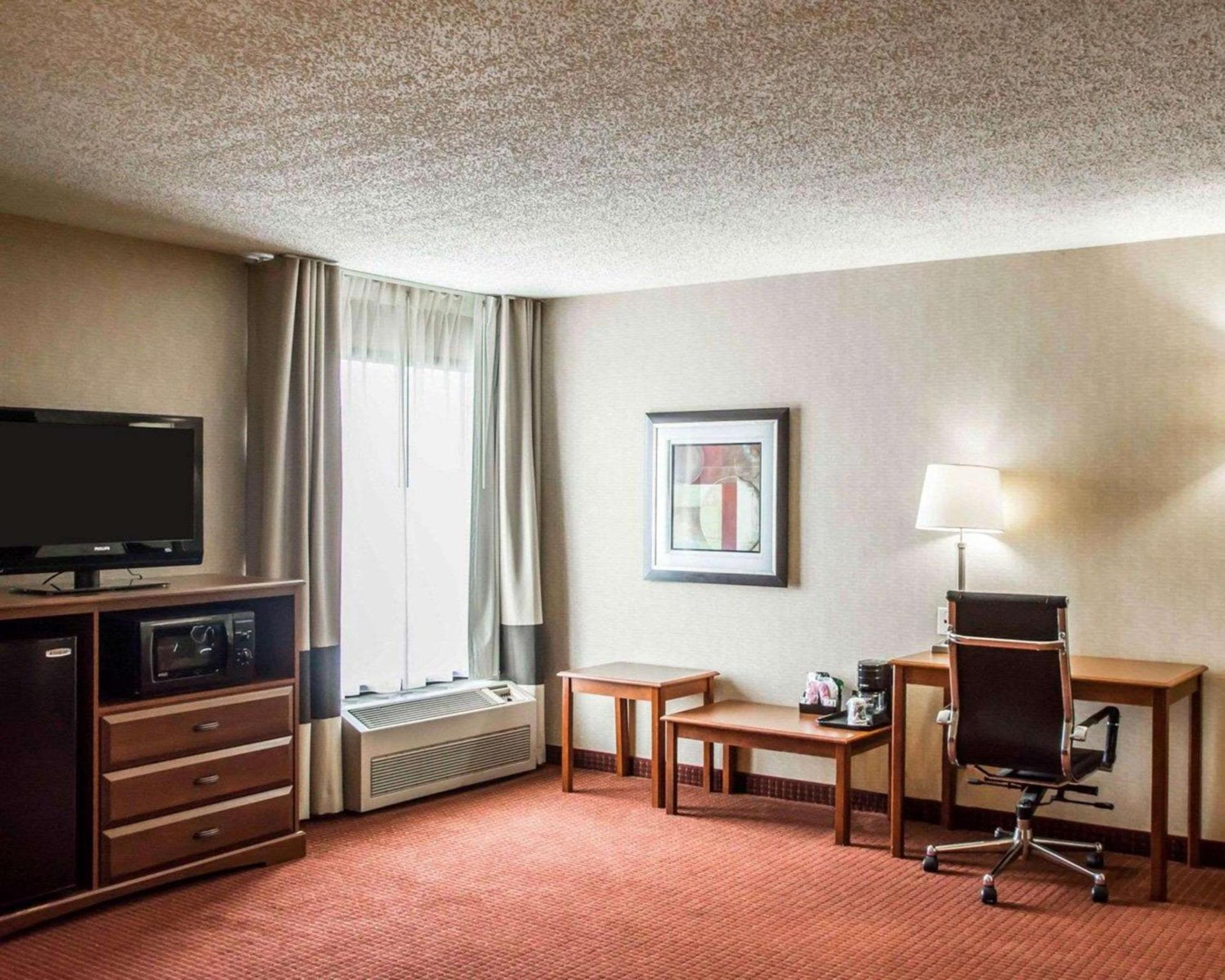 Quality Inn Springboro West photo 8