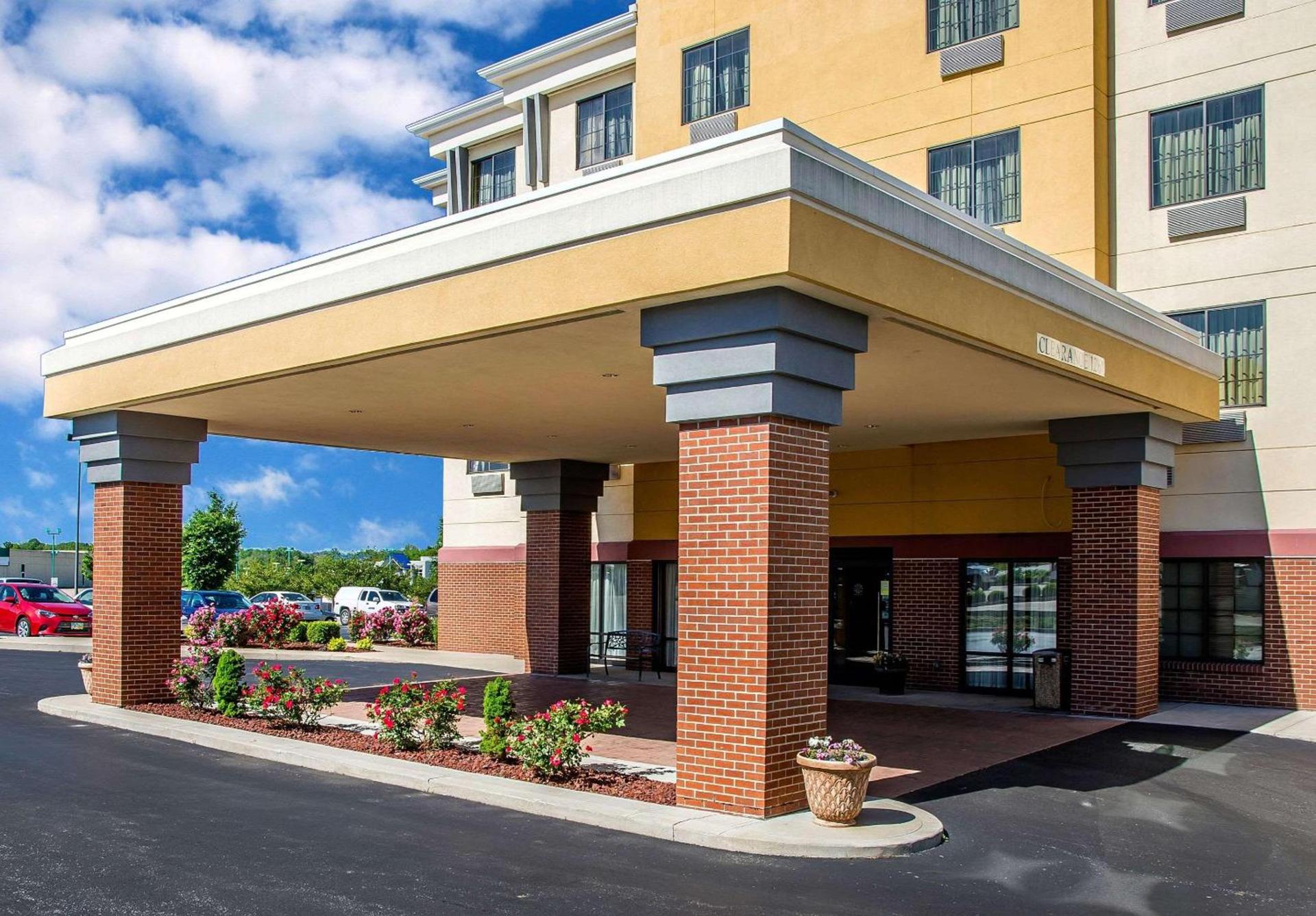 Spark by Hilton Cincinnati Fairfield photo 2