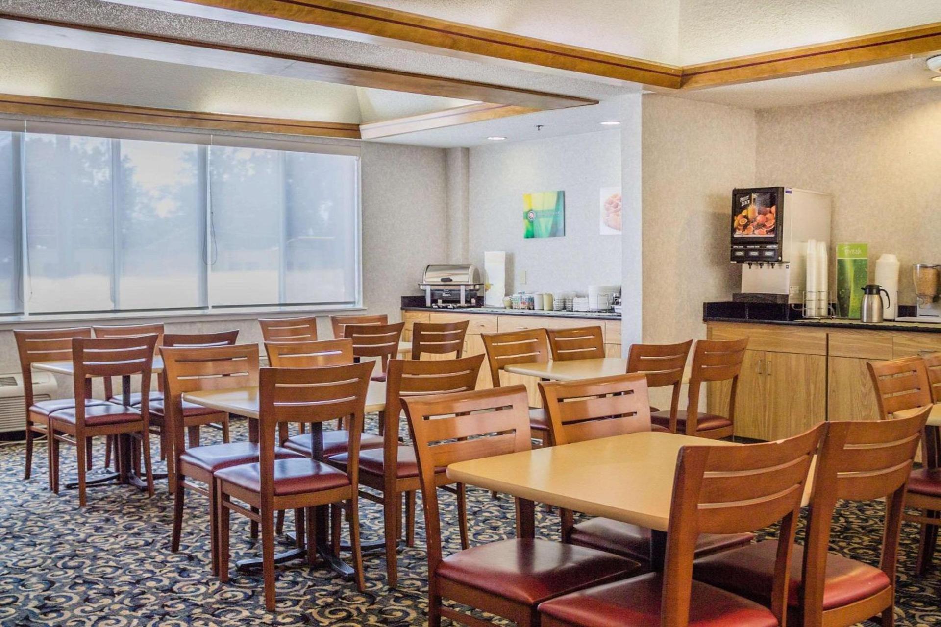 Quality Inn Port Clinton Waterfront photo 3