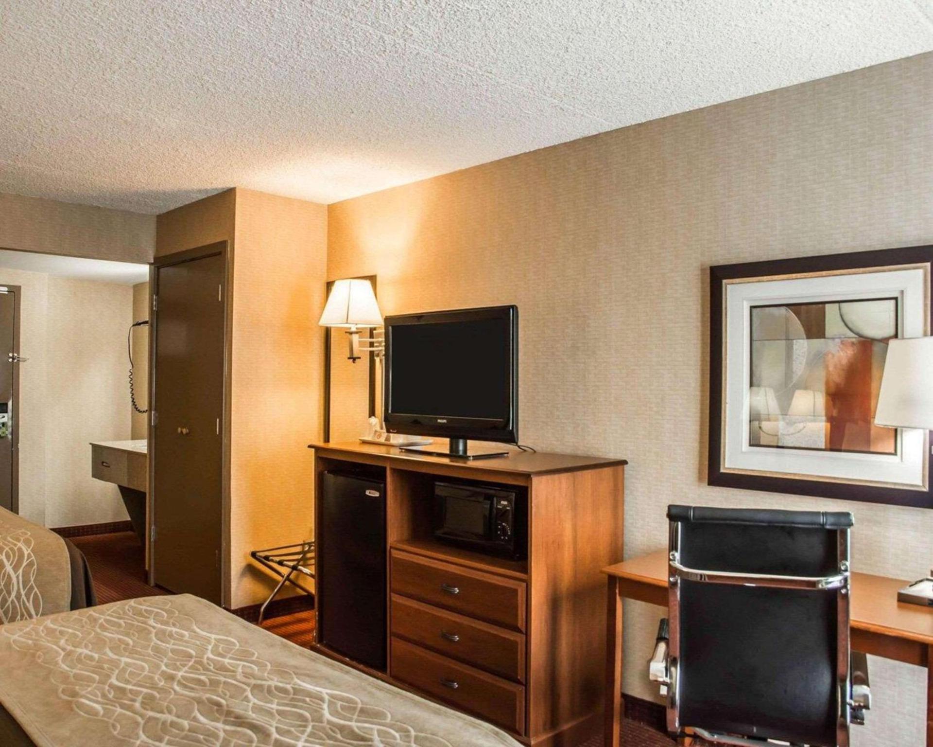 Quality Inn Springboro West photo 20