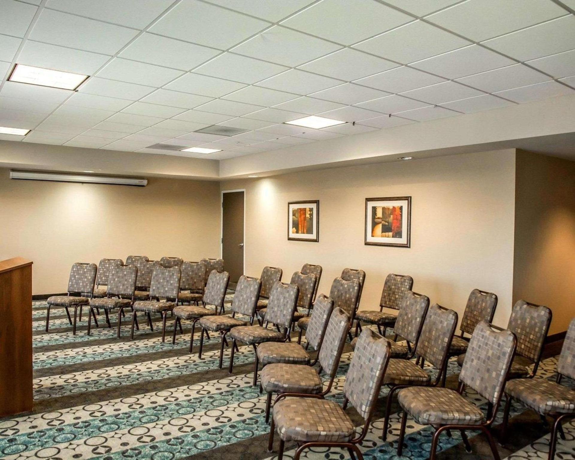 Spark by Hilton Cincinnati Fairfield photo 35