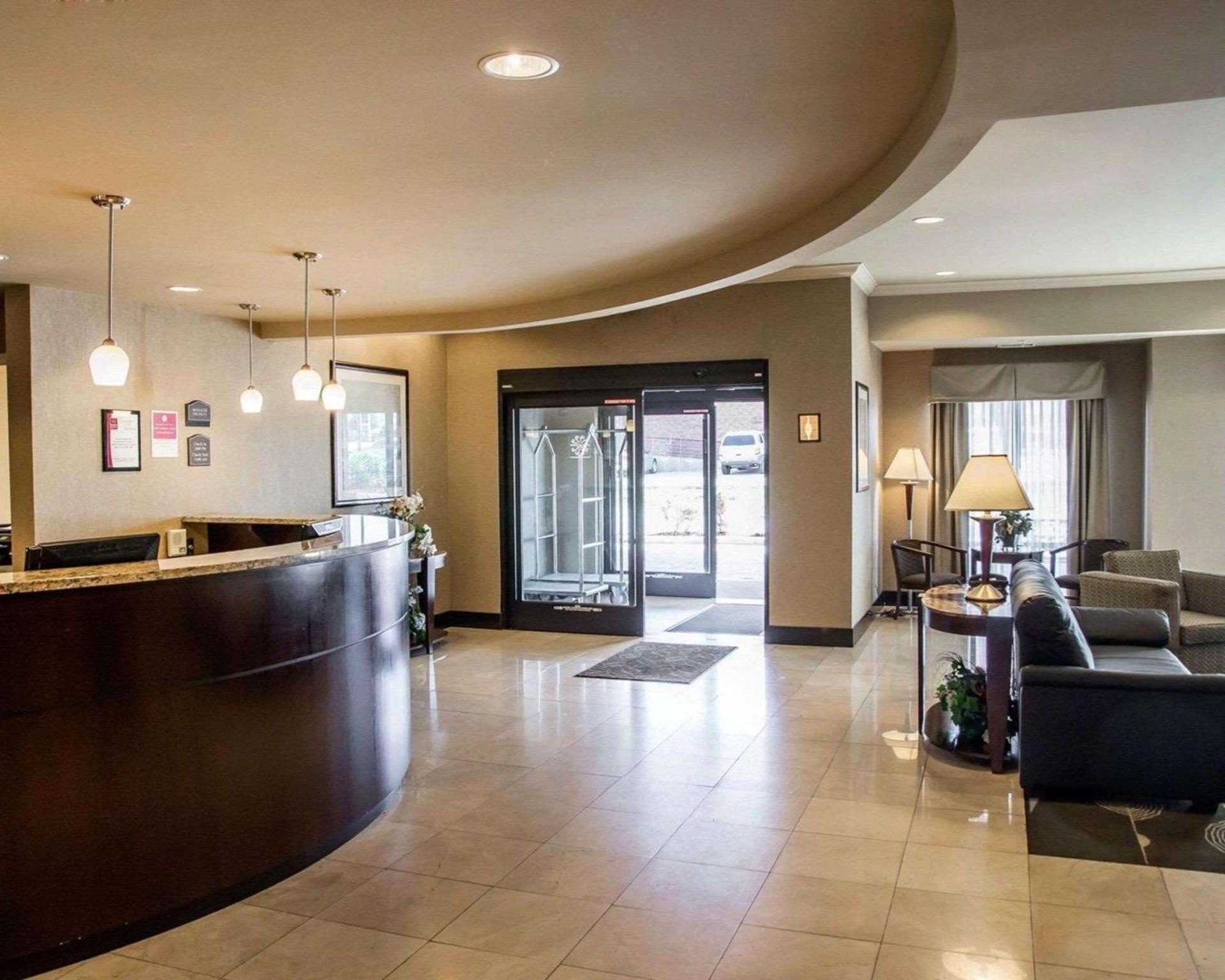 Spark by Hilton Cincinnati Fairfield photo 5