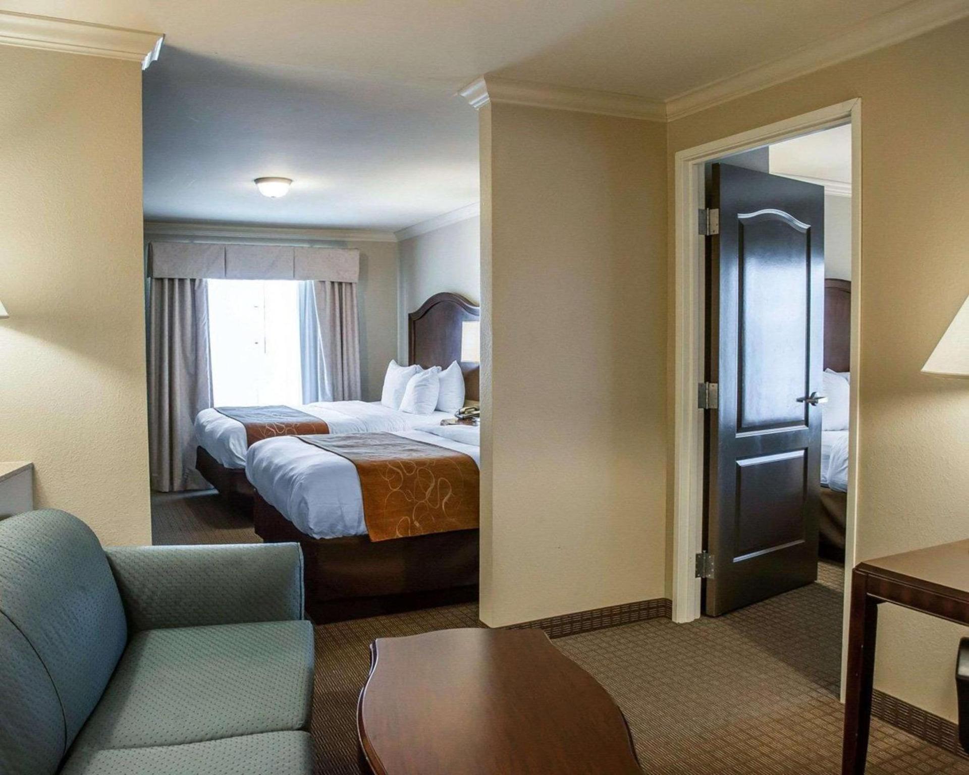 Spark by Hilton Cincinnati Fairfield photo 21