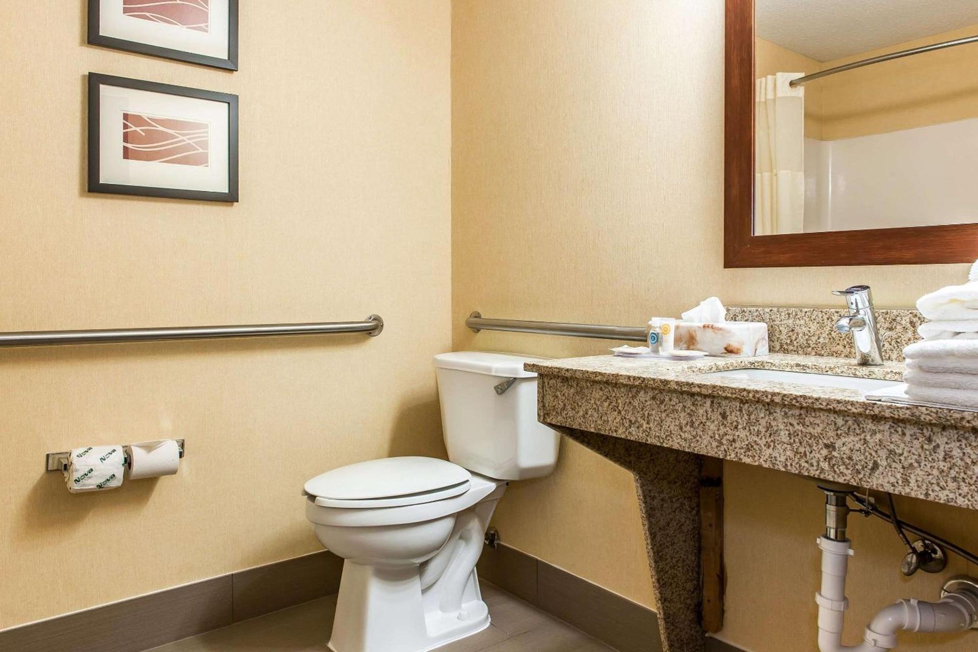 Comfort Inn Pickerington - Columbus East photo 11