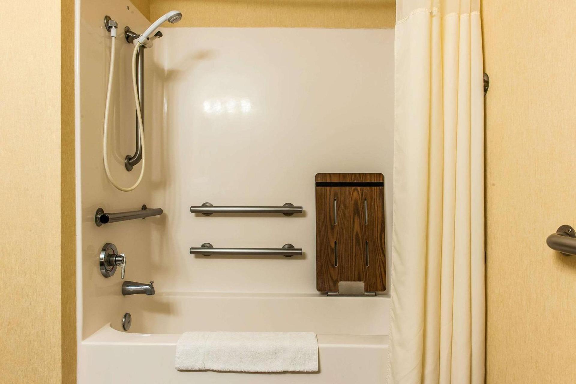 Comfort Inn Pickerington - Columbus East photo 13