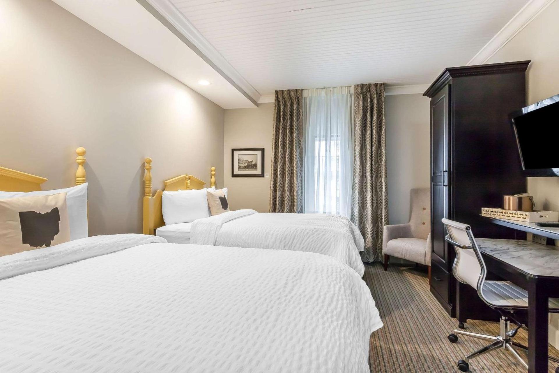 The Aurora Inn Hotel and Event Center photo 40