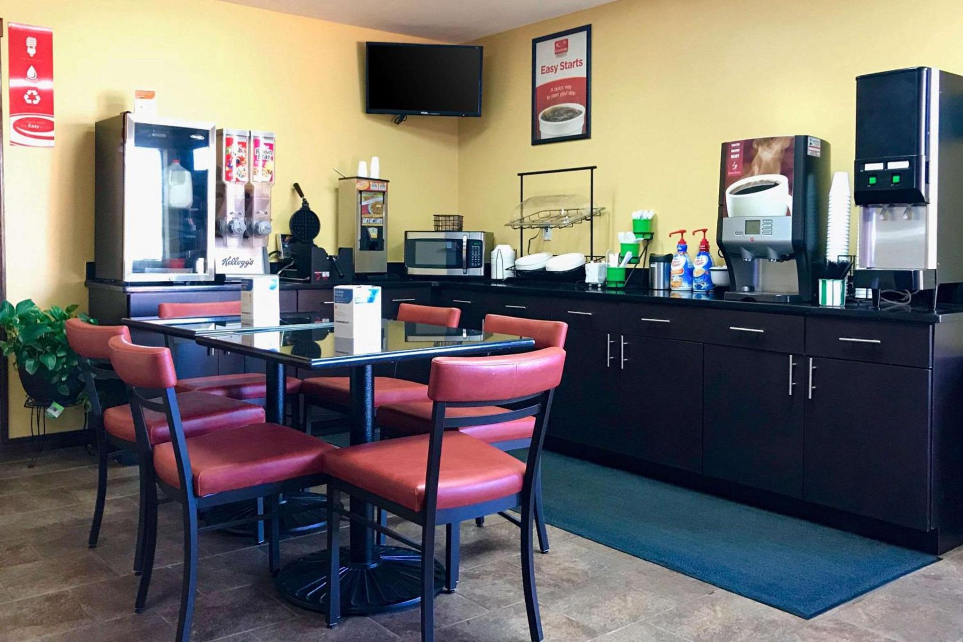 Econo Lodge Purcell photo 3