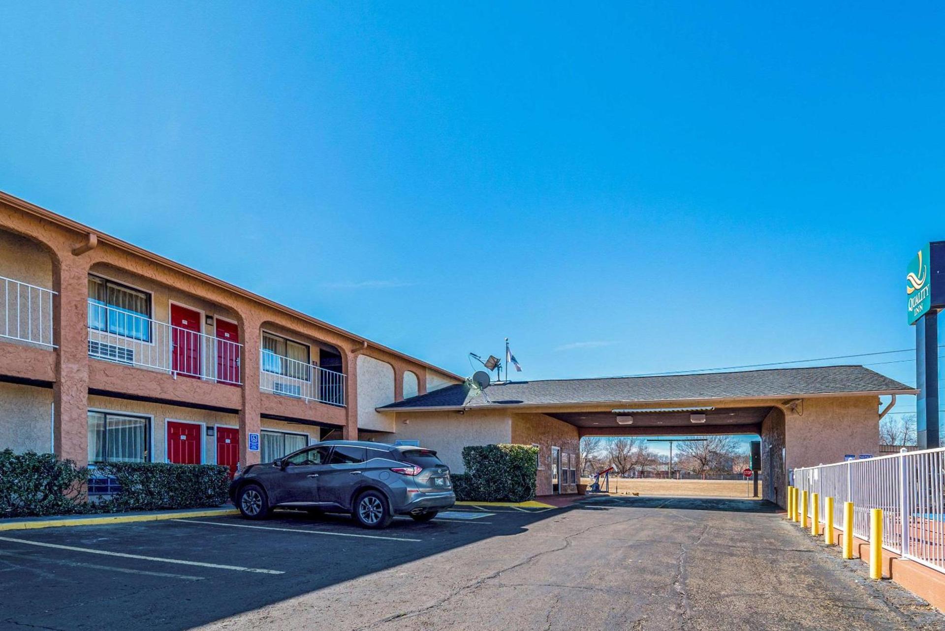 Quality Inn Glenpool - Tulsa photo 3