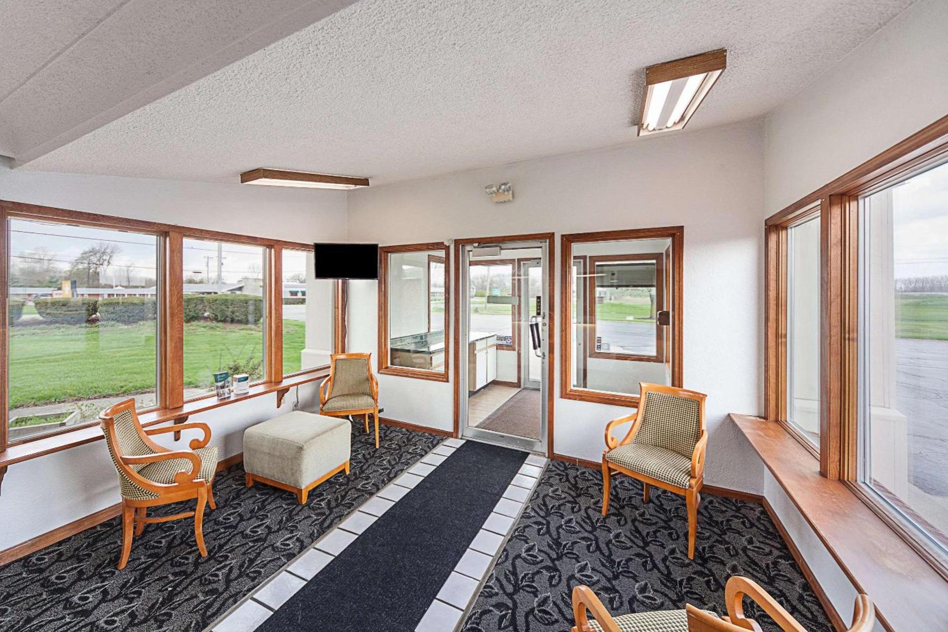 Rodeway Inn Wauseon photo 8