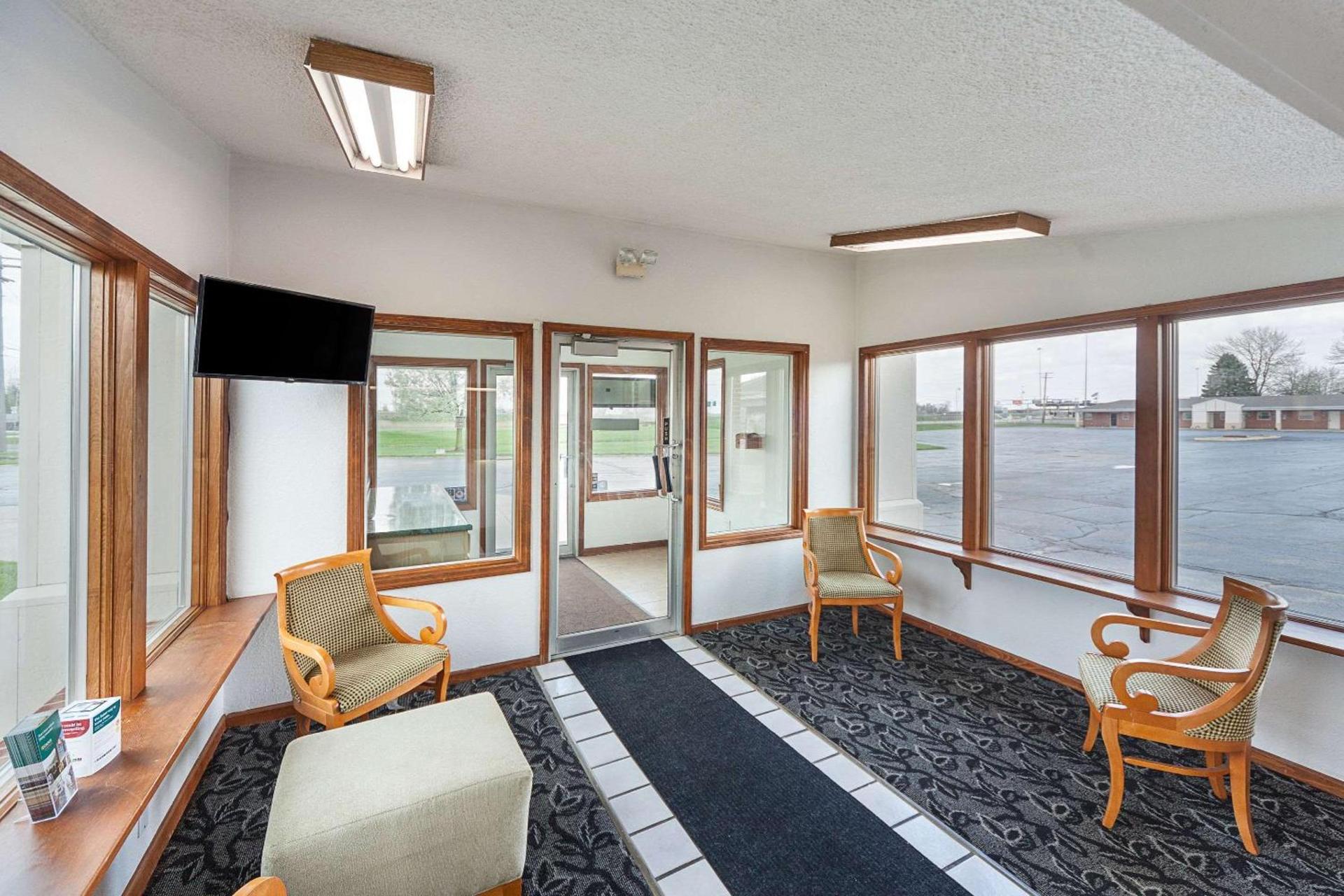 Rodeway Inn Wauseon photo 12