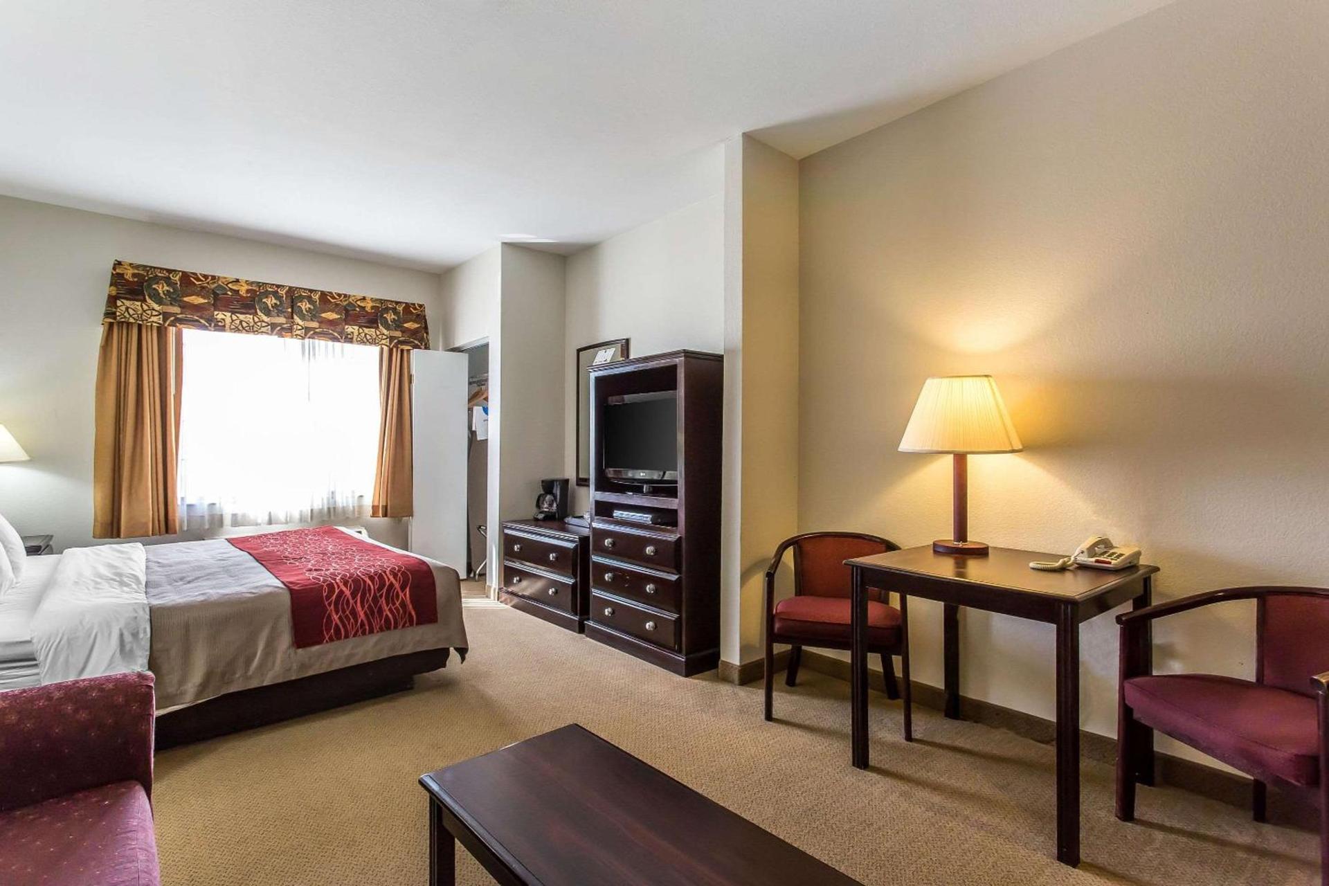 Quality Inn & Suites Guymon photo 27