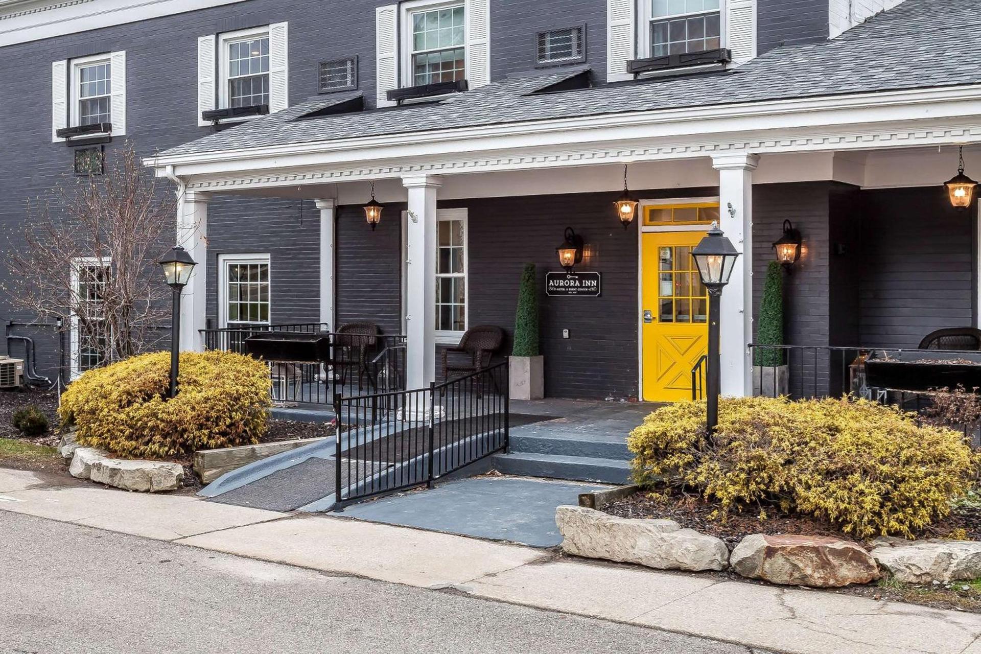 The Aurora Inn Hotel and Event Center photo 2