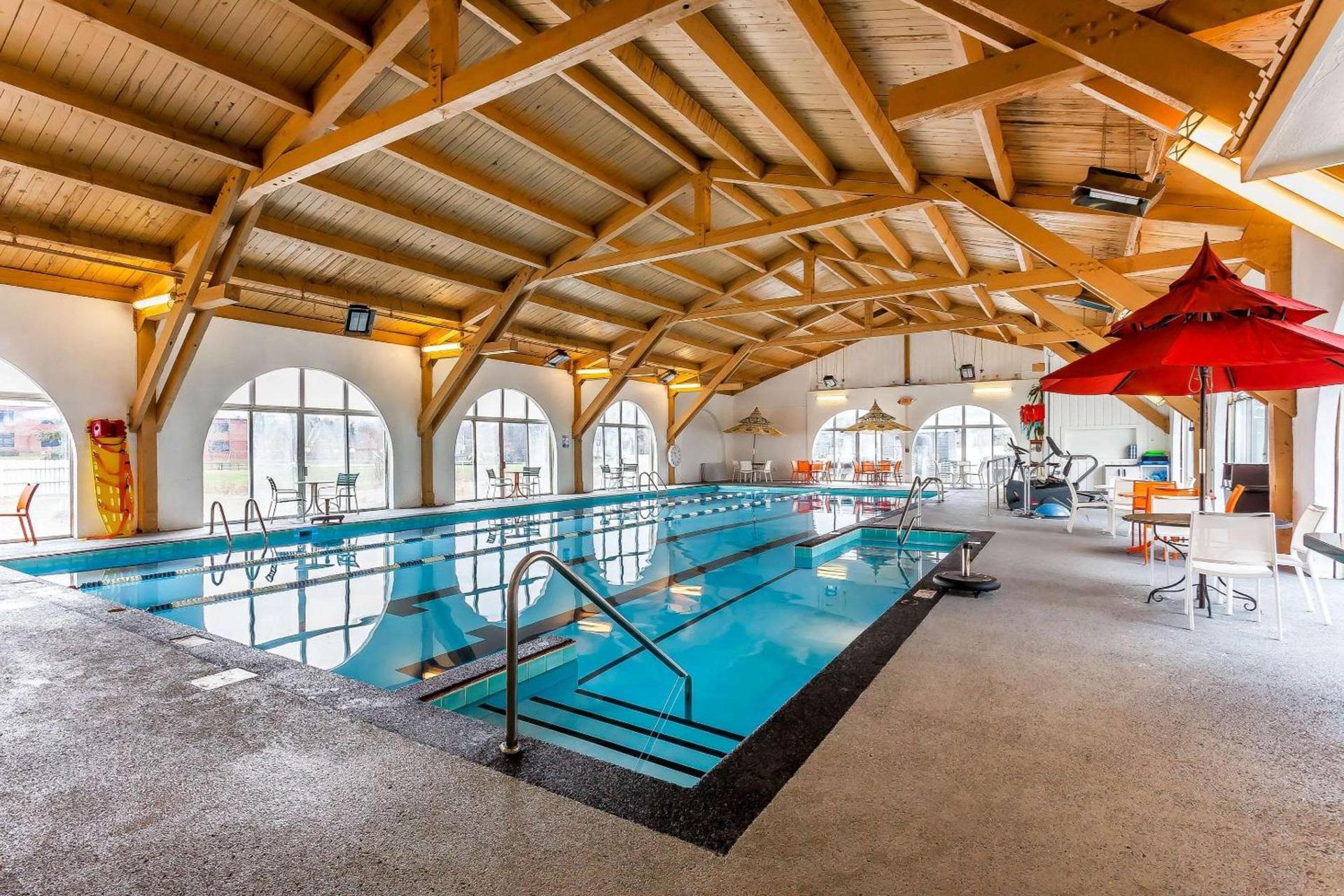 The Aurora Inn Hotel and Event Center photo 15