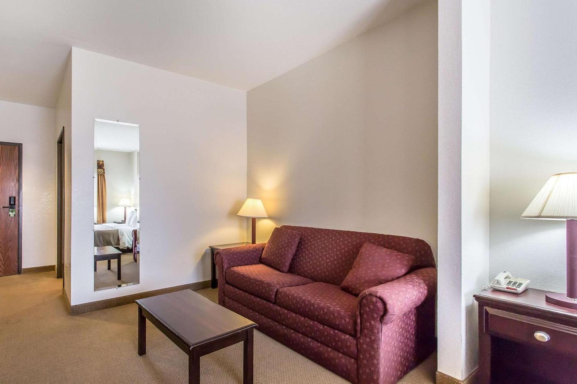Quality Inn & Suites Guymon photo 18