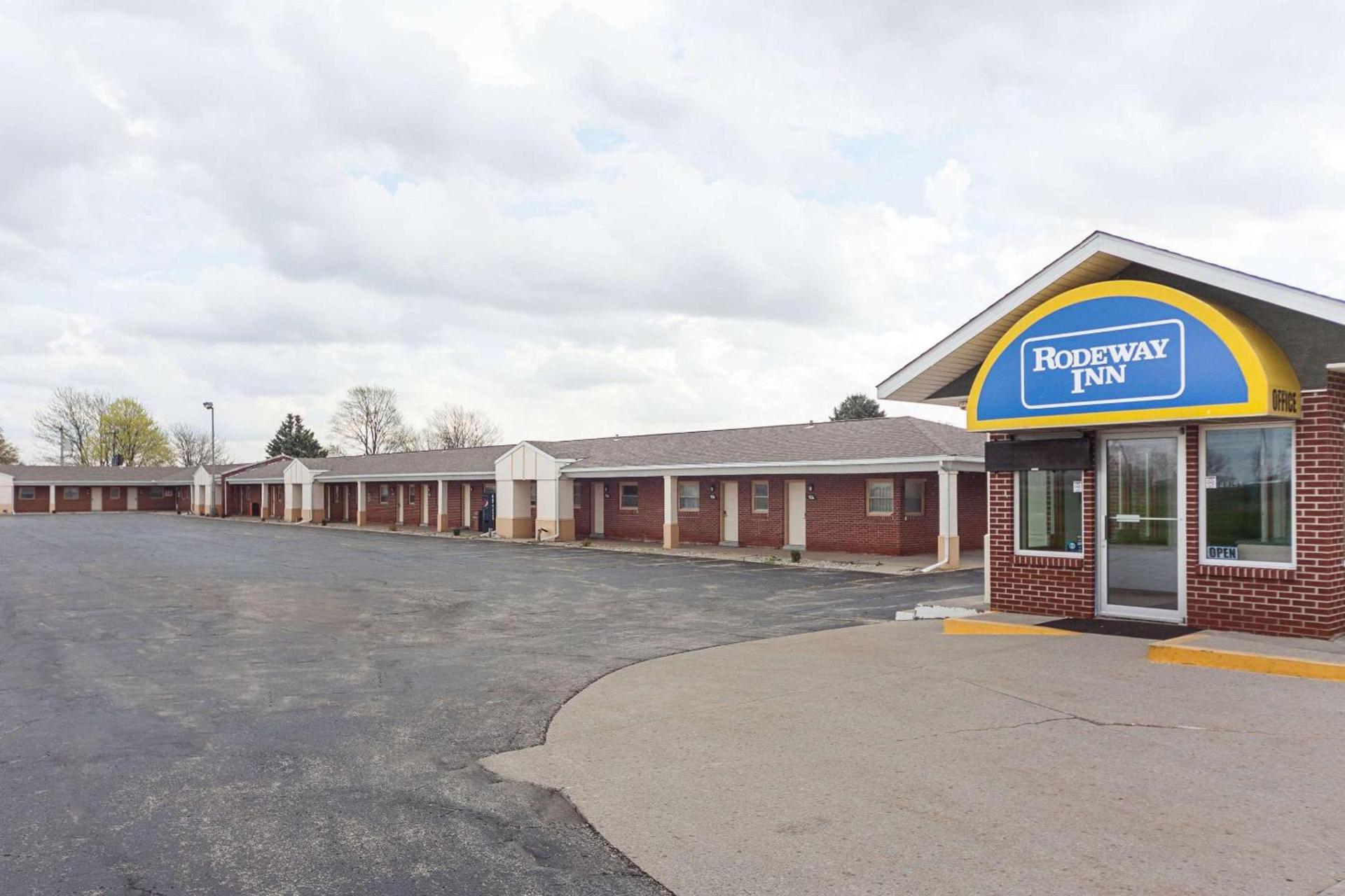 Rodeway Inn Wauseon photo 15