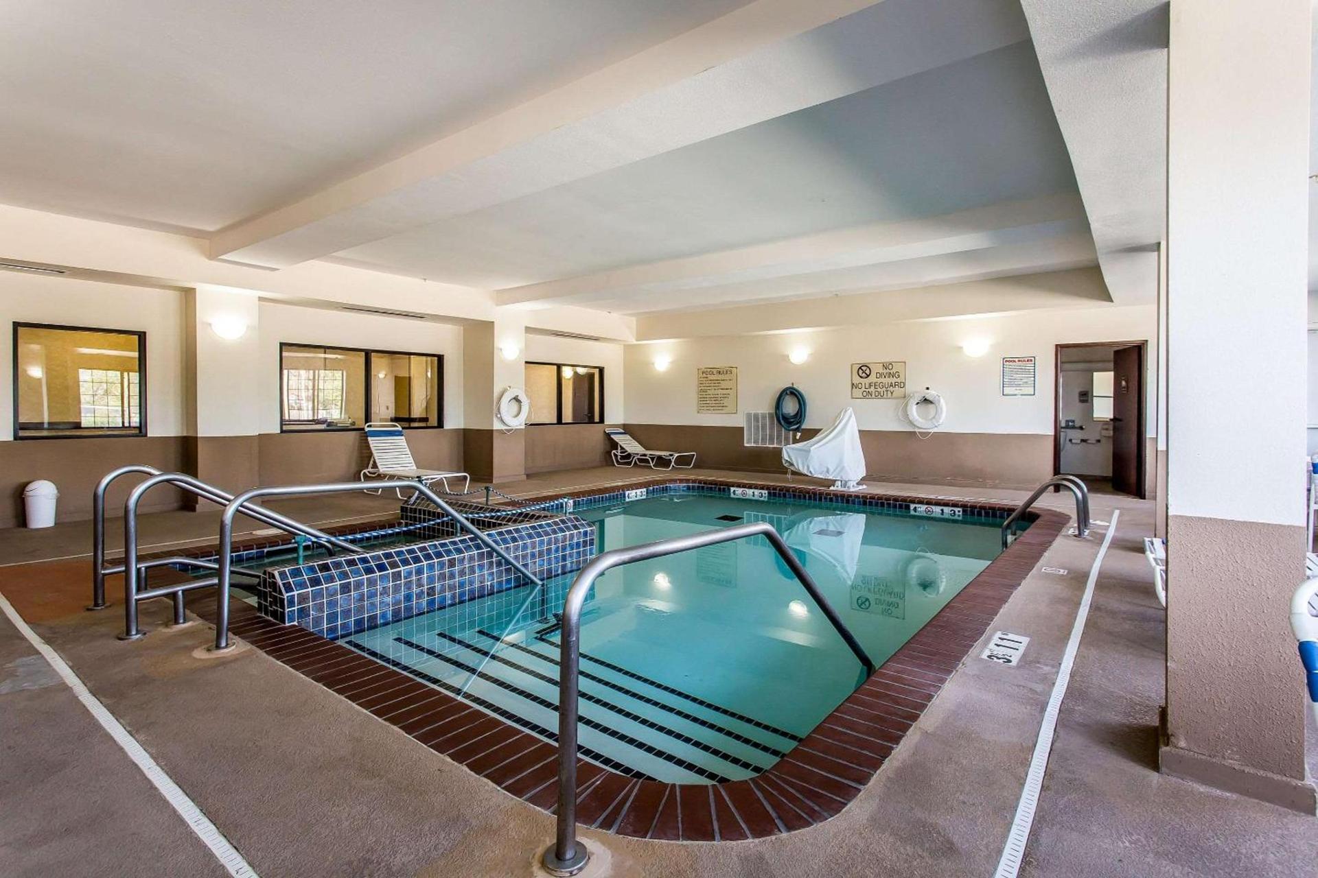 Quality Inn & Suites Guymon photo 16
