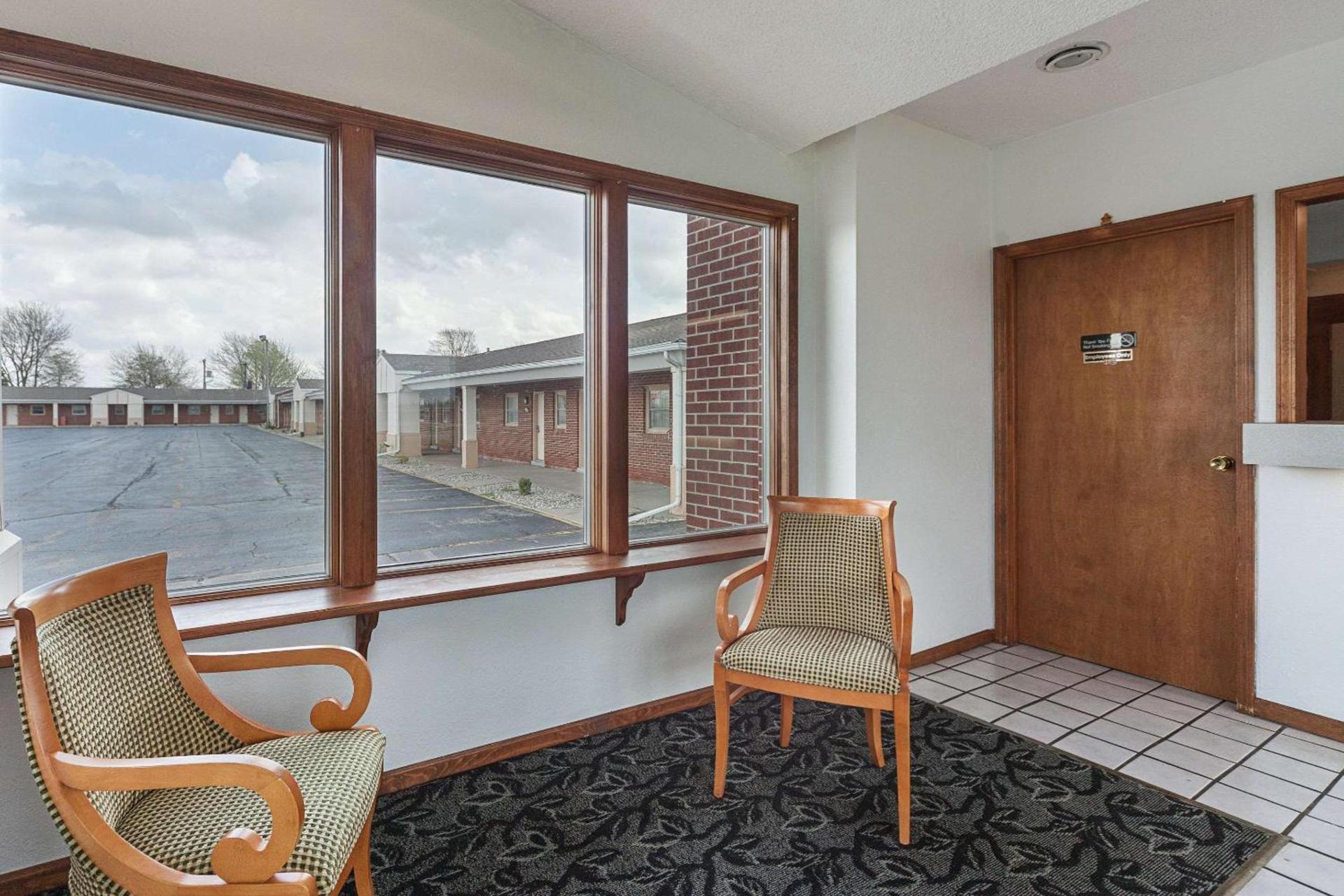 Rodeway Inn Wauseon photo 18
