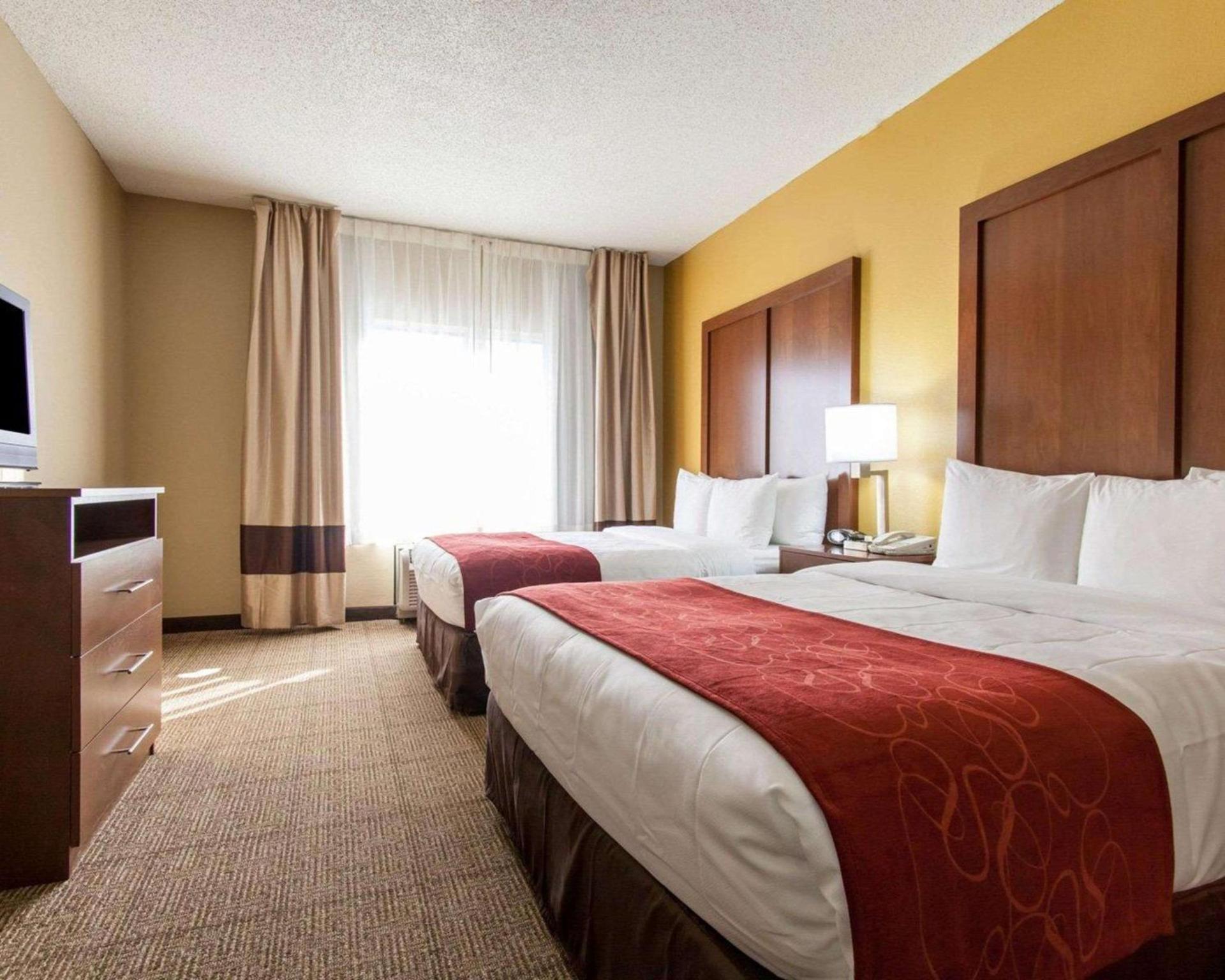 Comfort Suites Tulsa Central photo 25