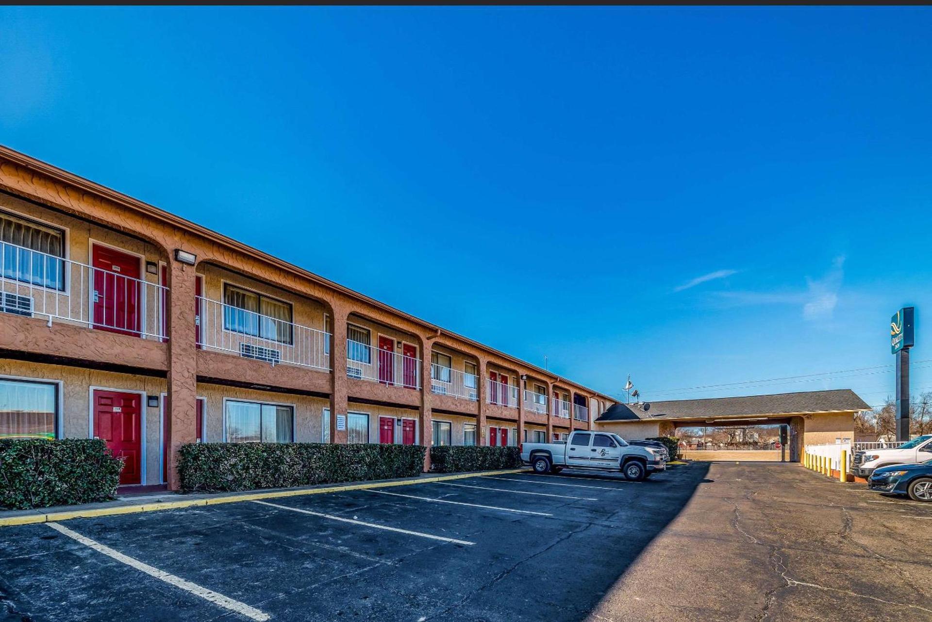 Quality Inn Glenpool - Tulsa photo 2