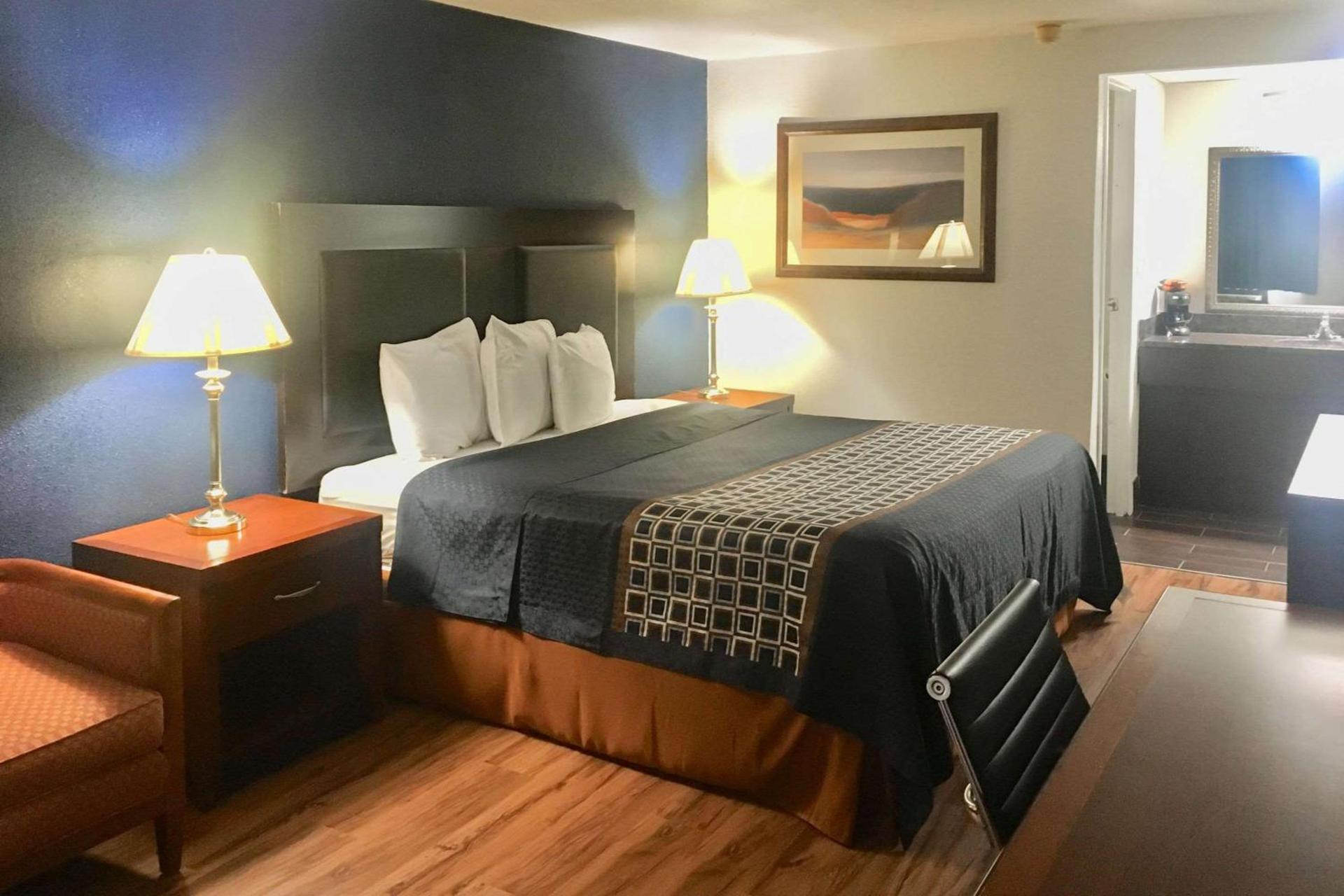Rodeway Inn Circleville photo 4