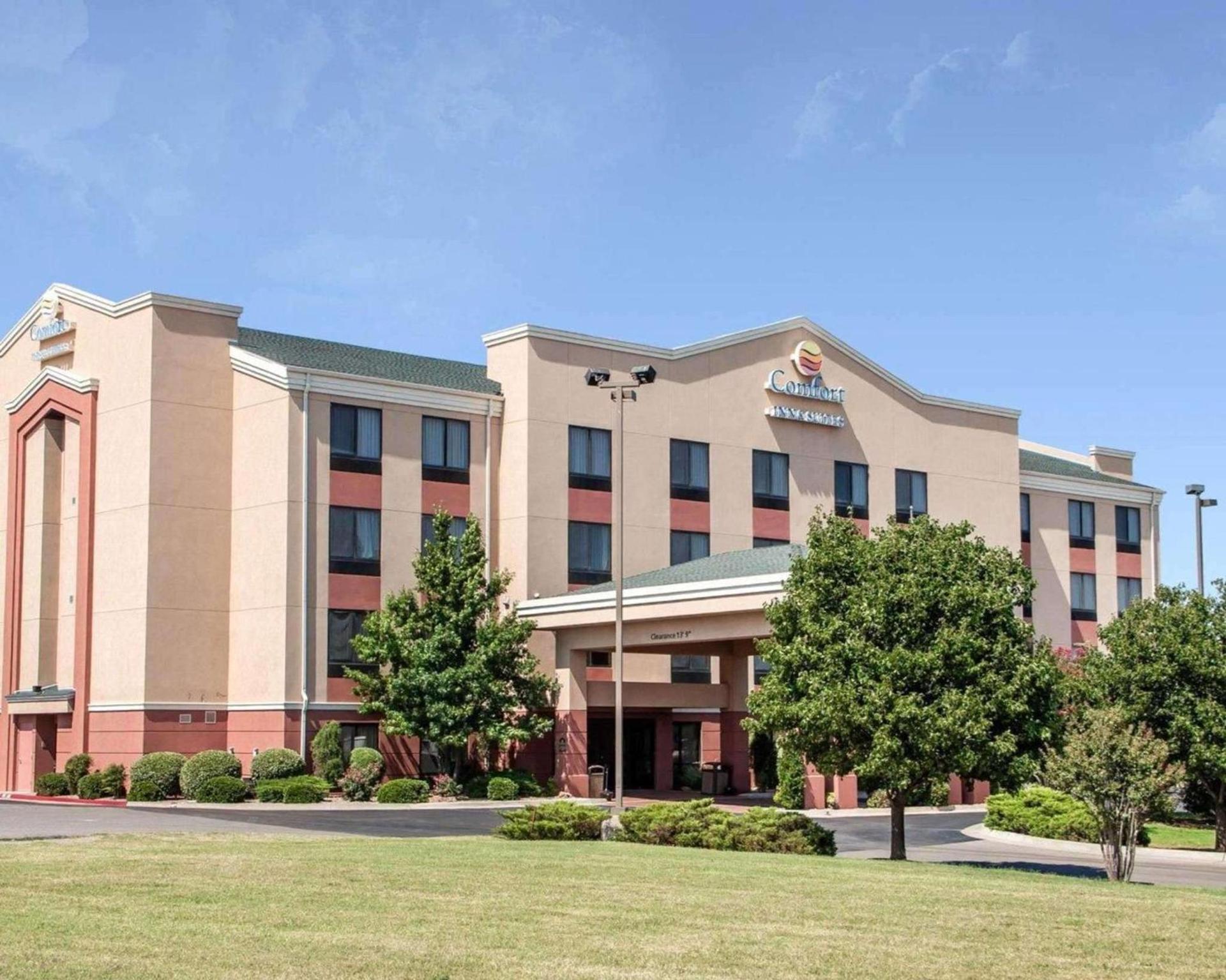 Holiday Inn Express & Suites Weatherford by IHG photo 42