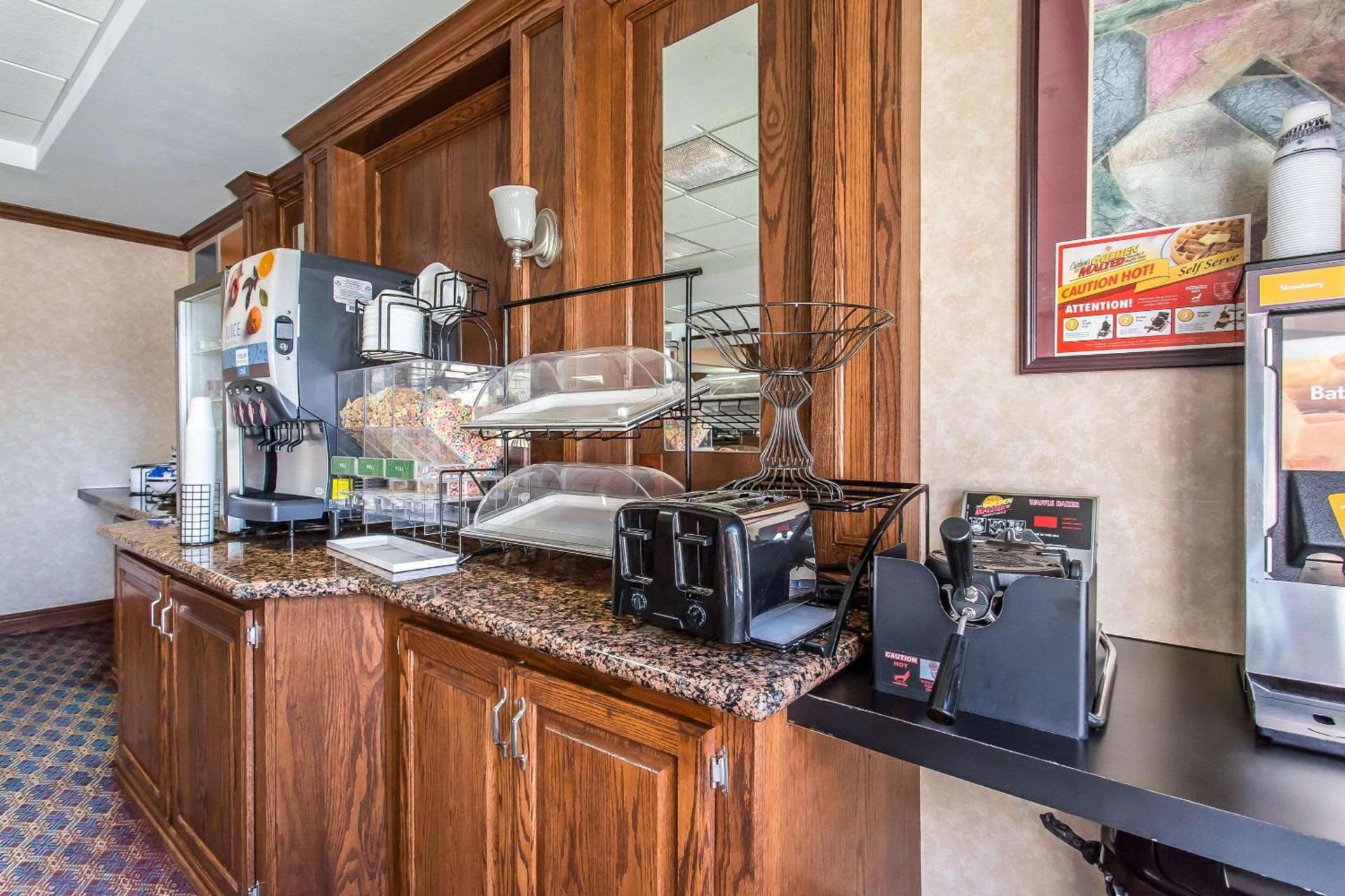 Quality Inn & Suites Guymon photo 13