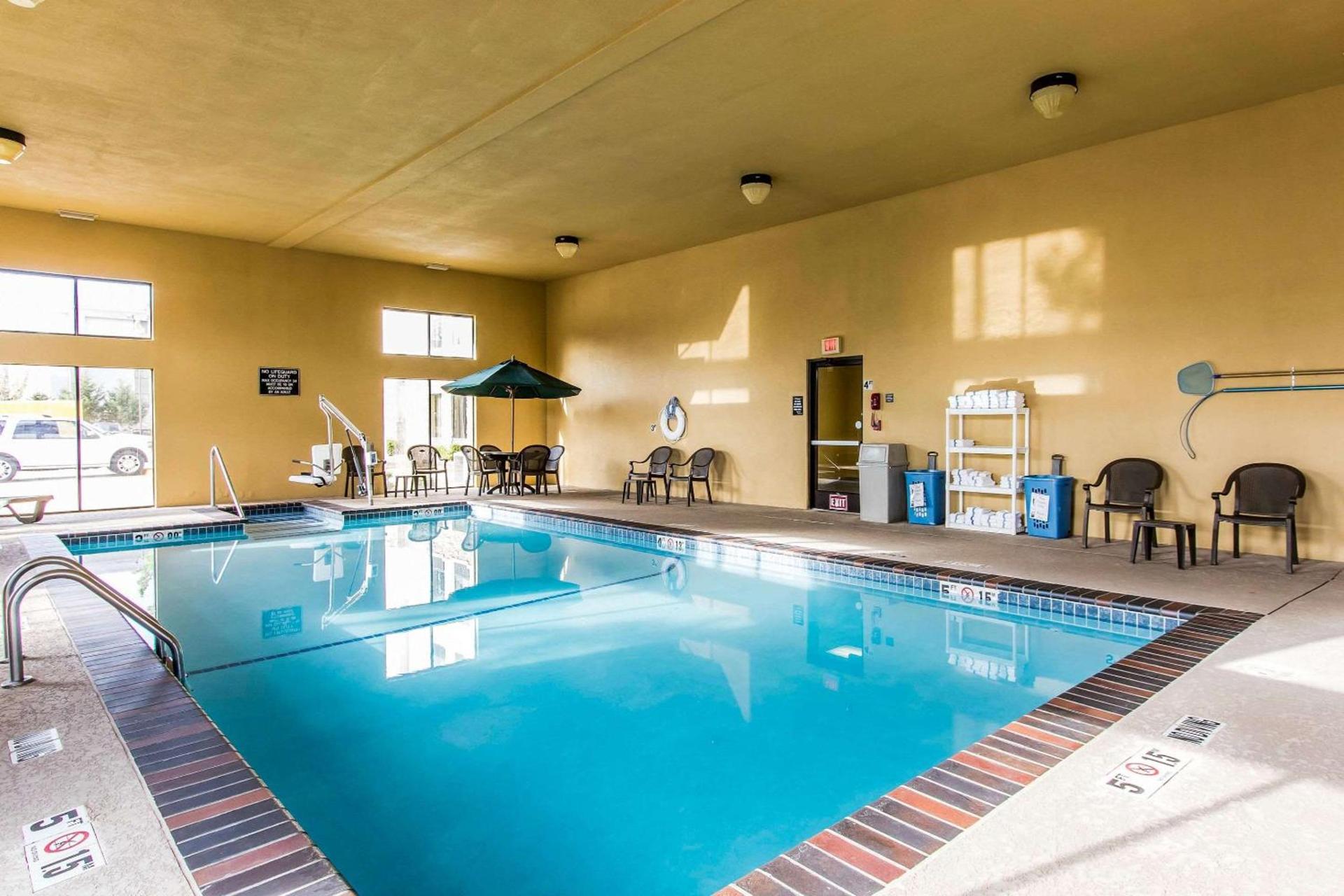 Ardmore Inn & Suites Ardmore photo 18